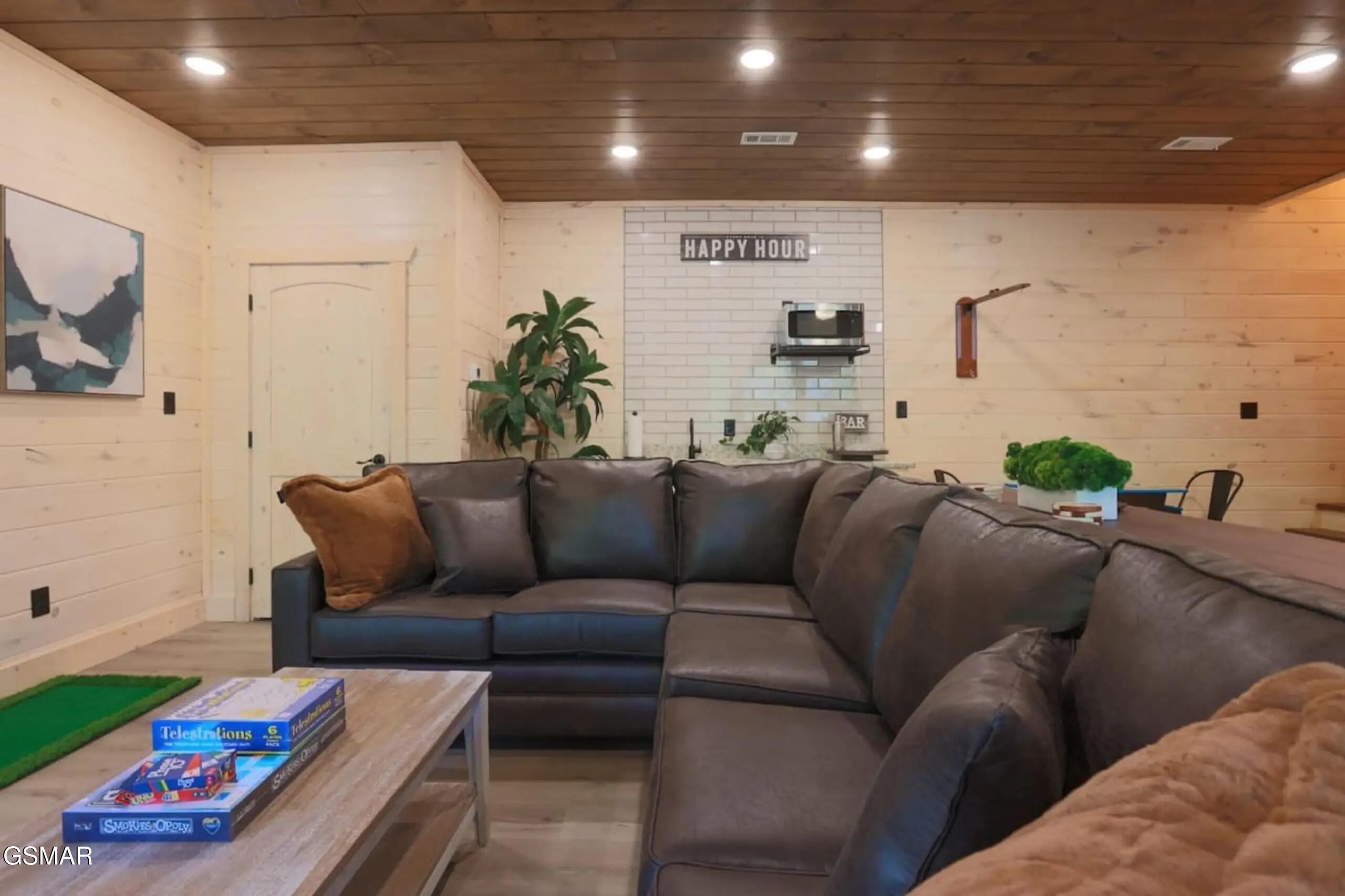 1802 Stone Wood Way Pigeon Forge TN 37862