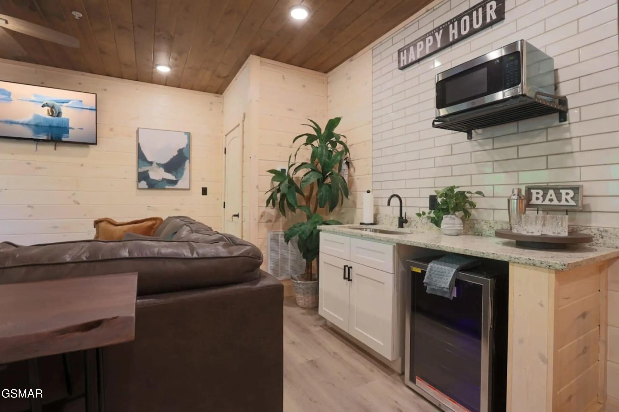 1802 Stone Wood Way Pigeon Forge TN 37862