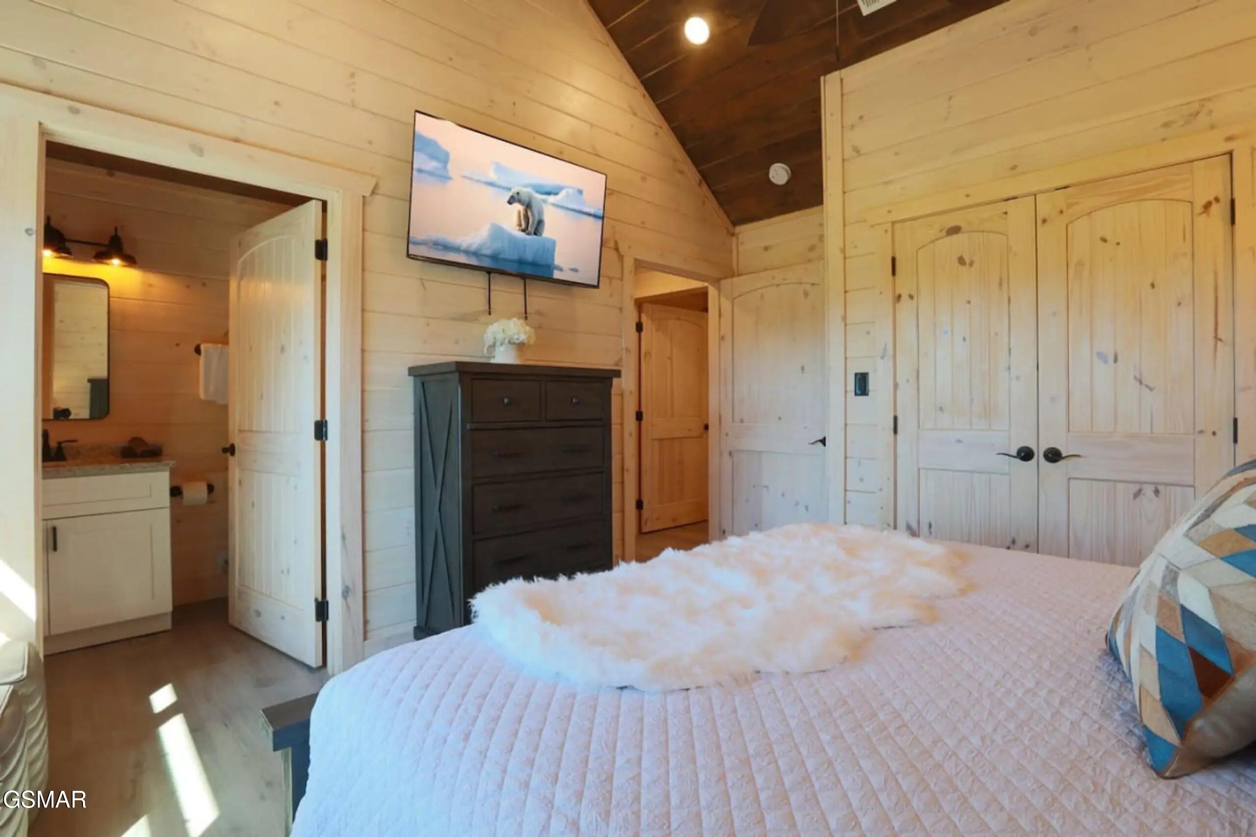 1802 Stone Wood Way Pigeon Forge TN 37862