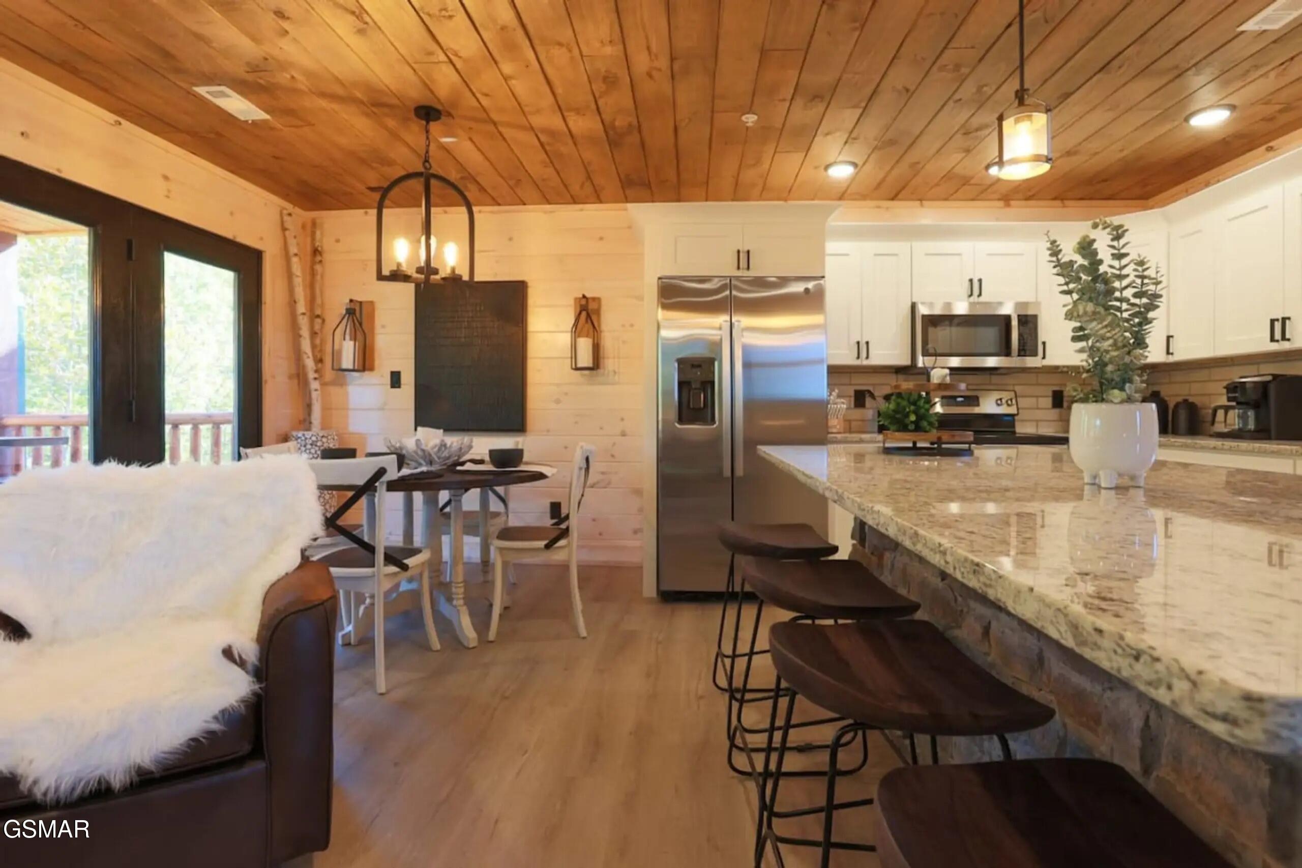 1802 Stone Wood Way Pigeon Forge TN 37862