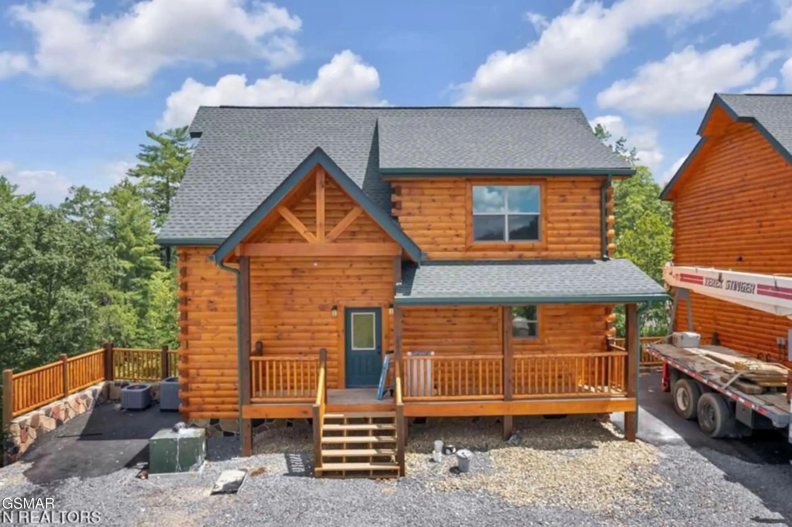 1802 Stone Wood Way Pigeon Forge TN 37862
