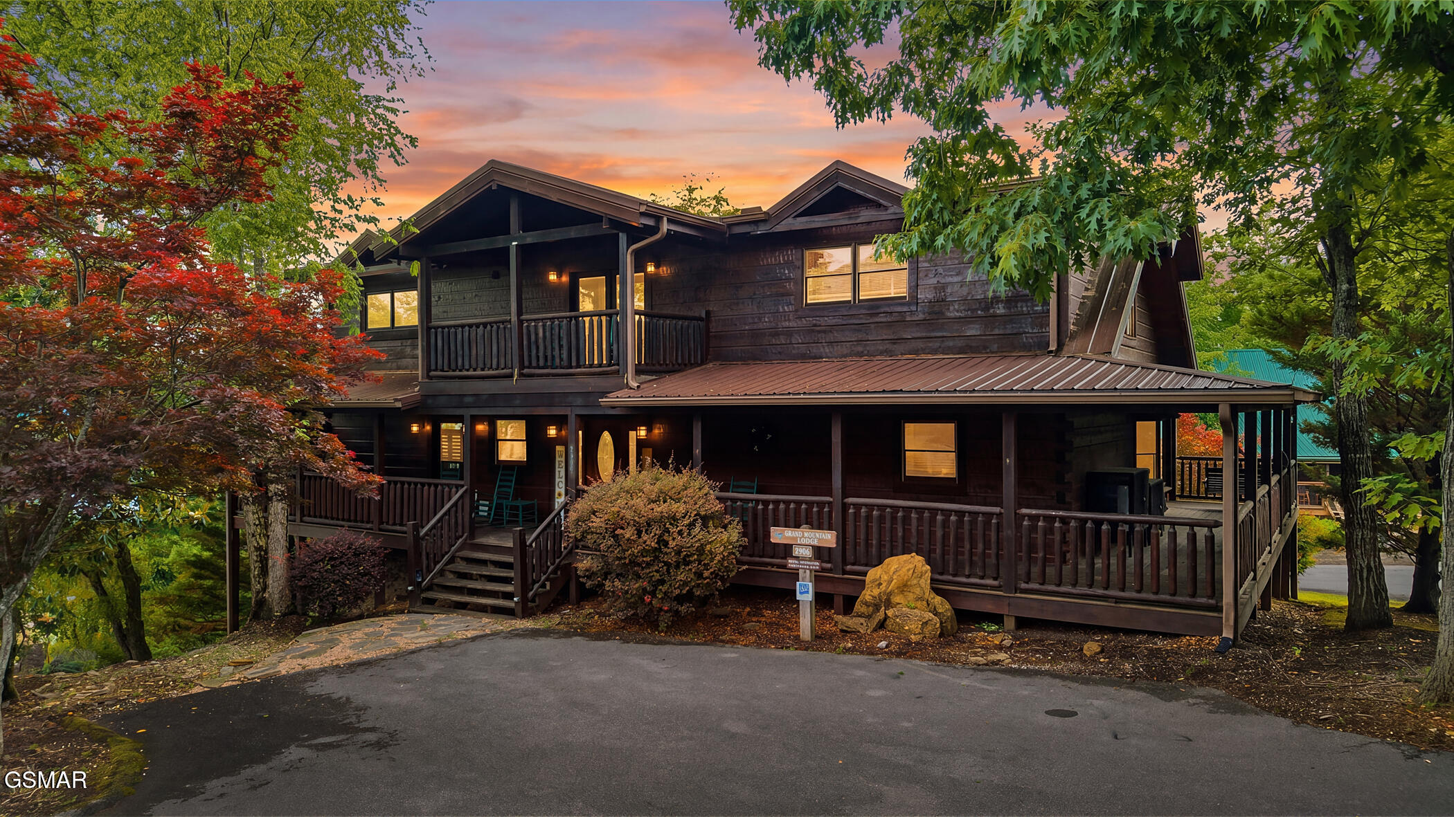 2906 Quiet Oak Way Pigeon Forge TN 37863