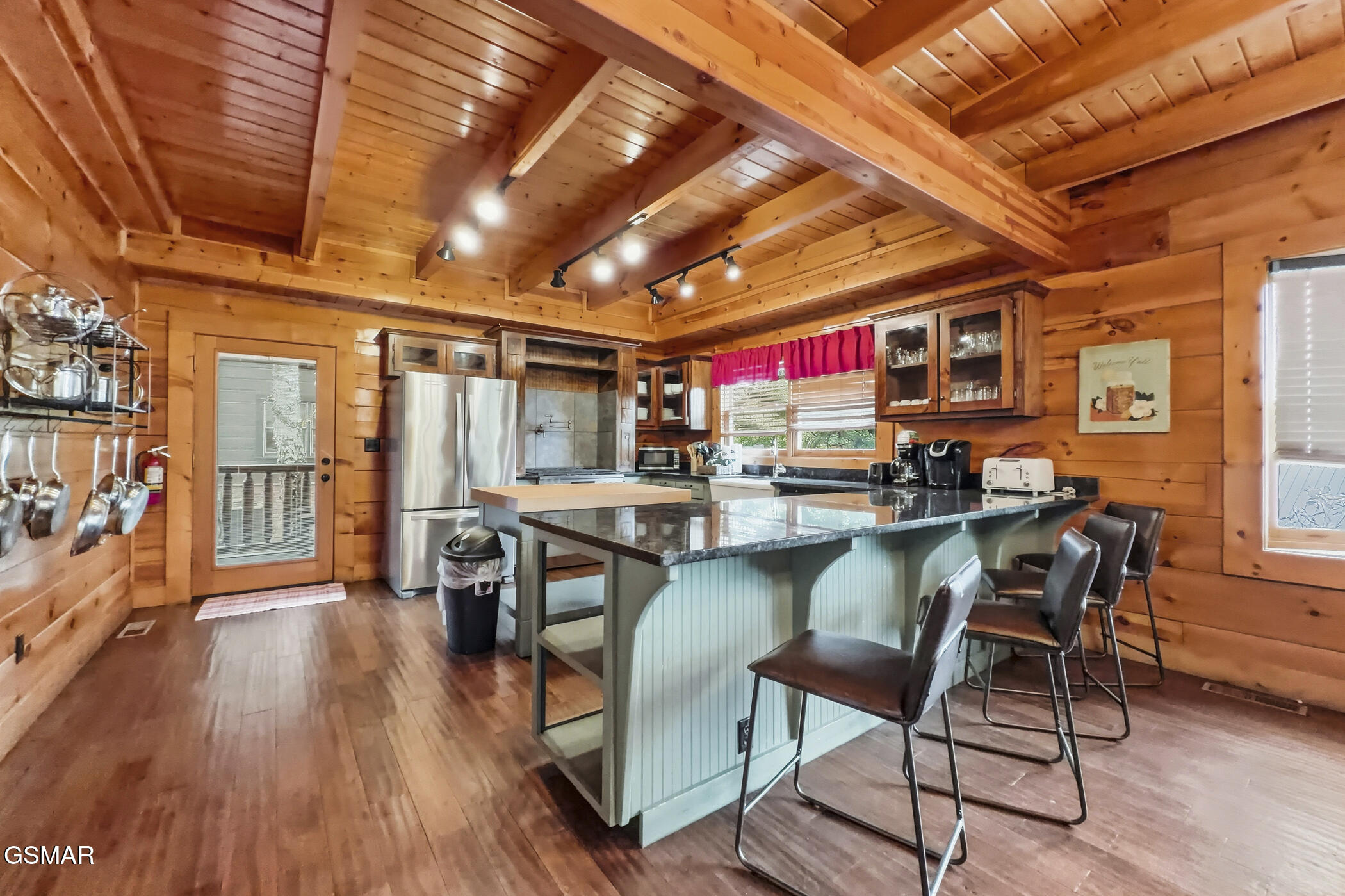 2906 Quiet Oak Way Pigeon Forge TN 37863