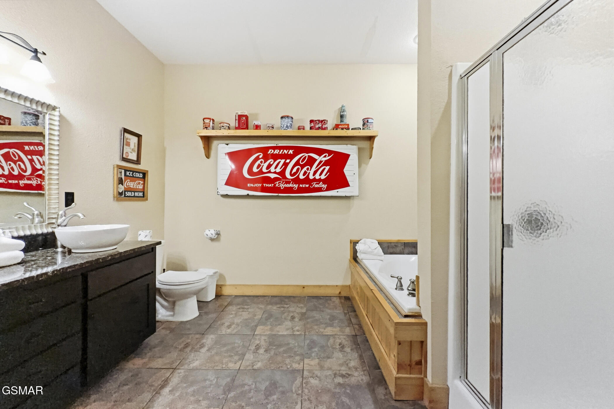 2906 Quiet Oak Way Pigeon Forge TN 37863
