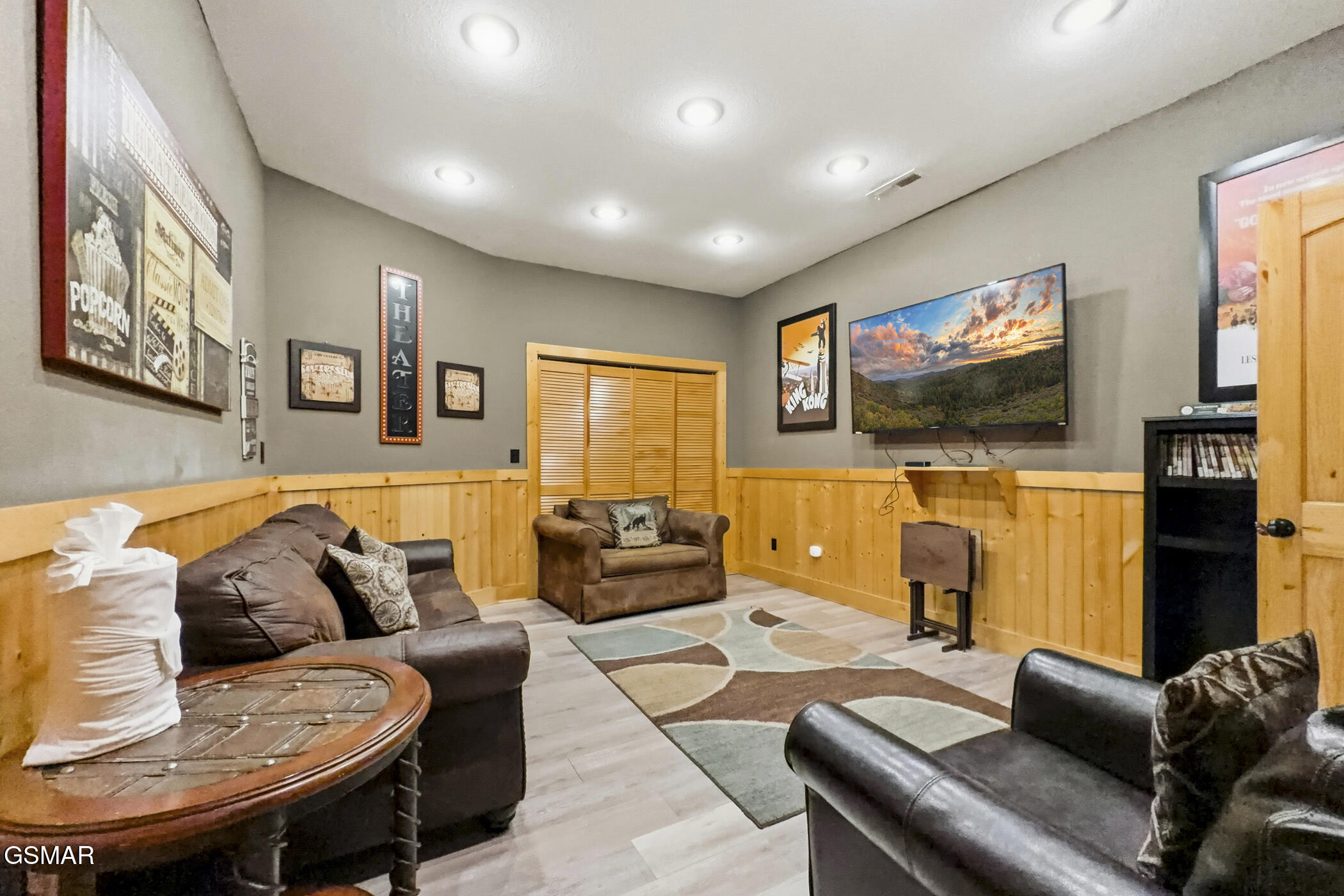 2906 Quiet Oak Way Pigeon Forge TN 37863