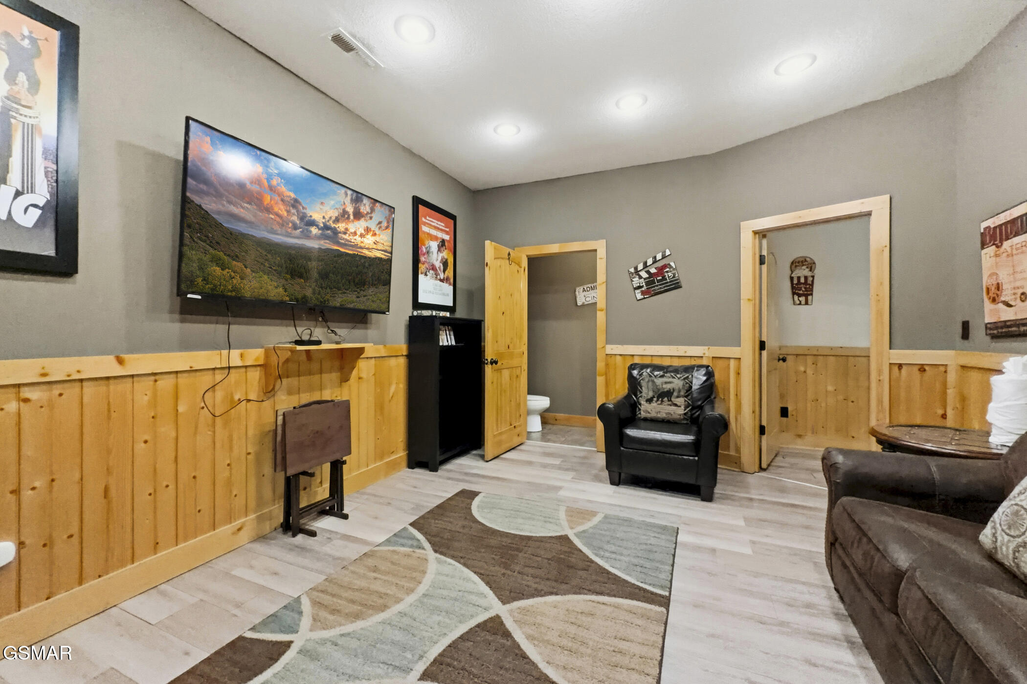 2906 Quiet Oak Way Pigeon Forge TN 37863