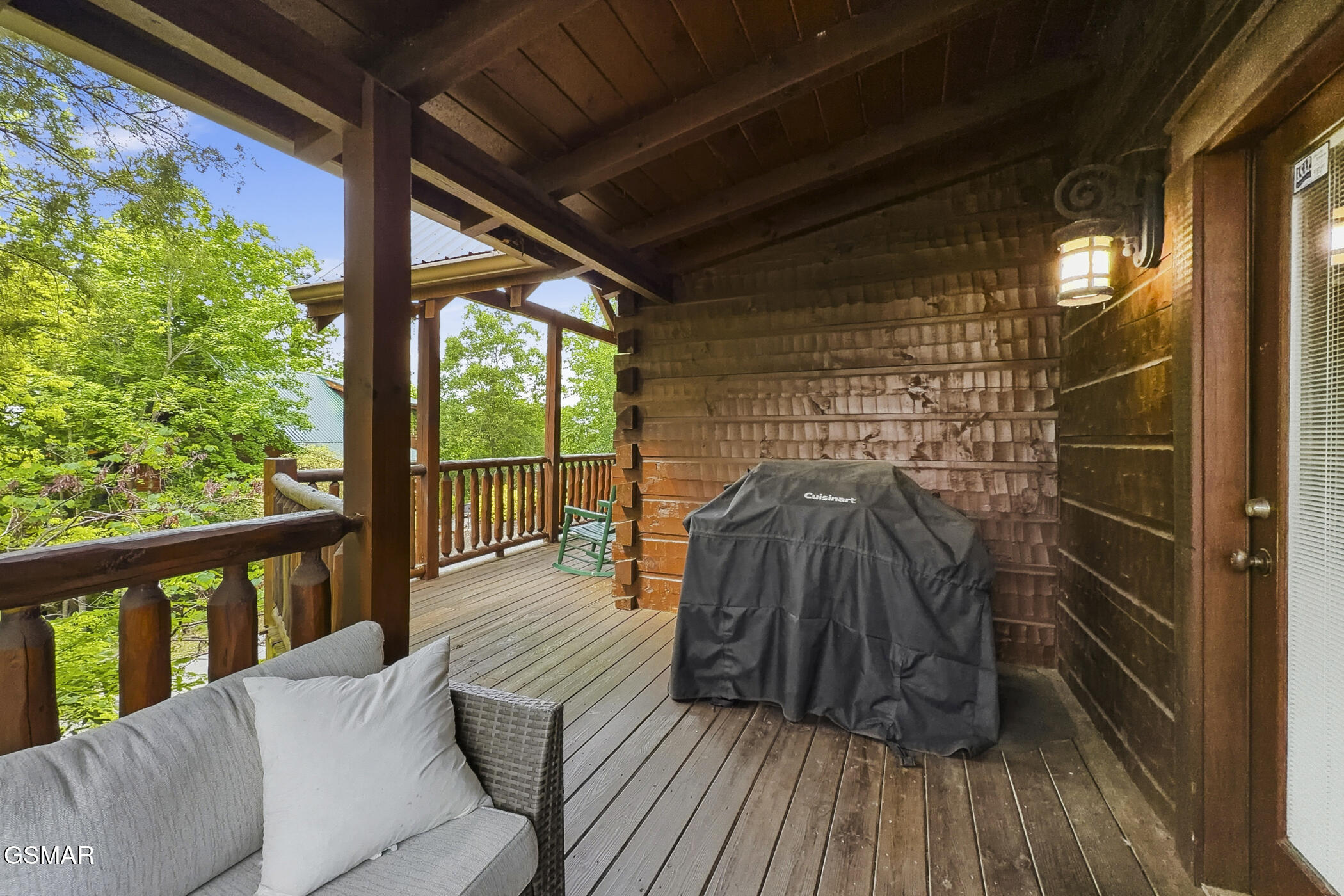 2906 Quiet Oak Way Pigeon Forge TN 37863