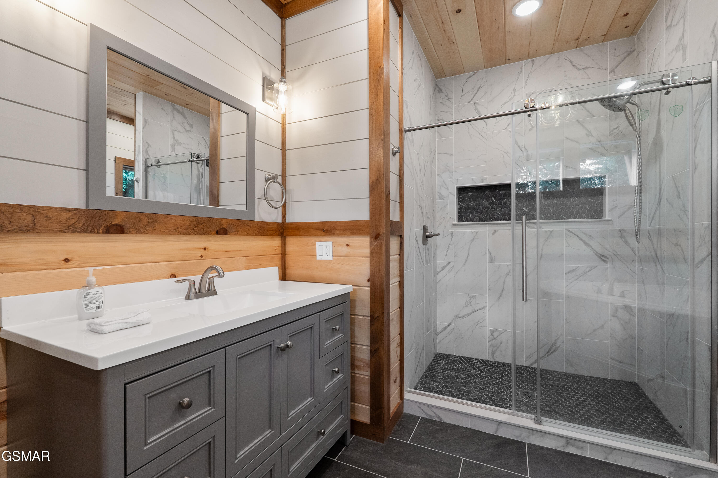334 Long Hollow Road Sevierville TN 37876