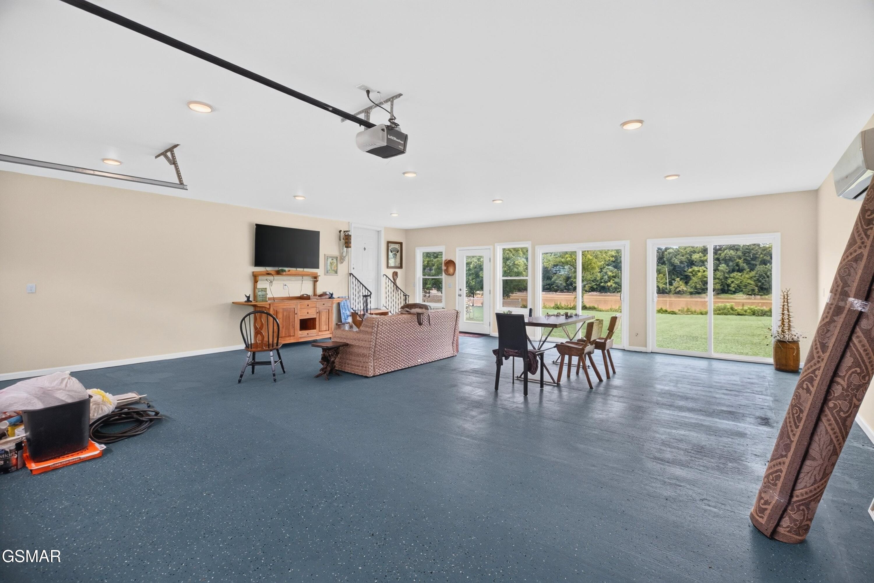 2249 Binginham Island Sevierville TN 37876