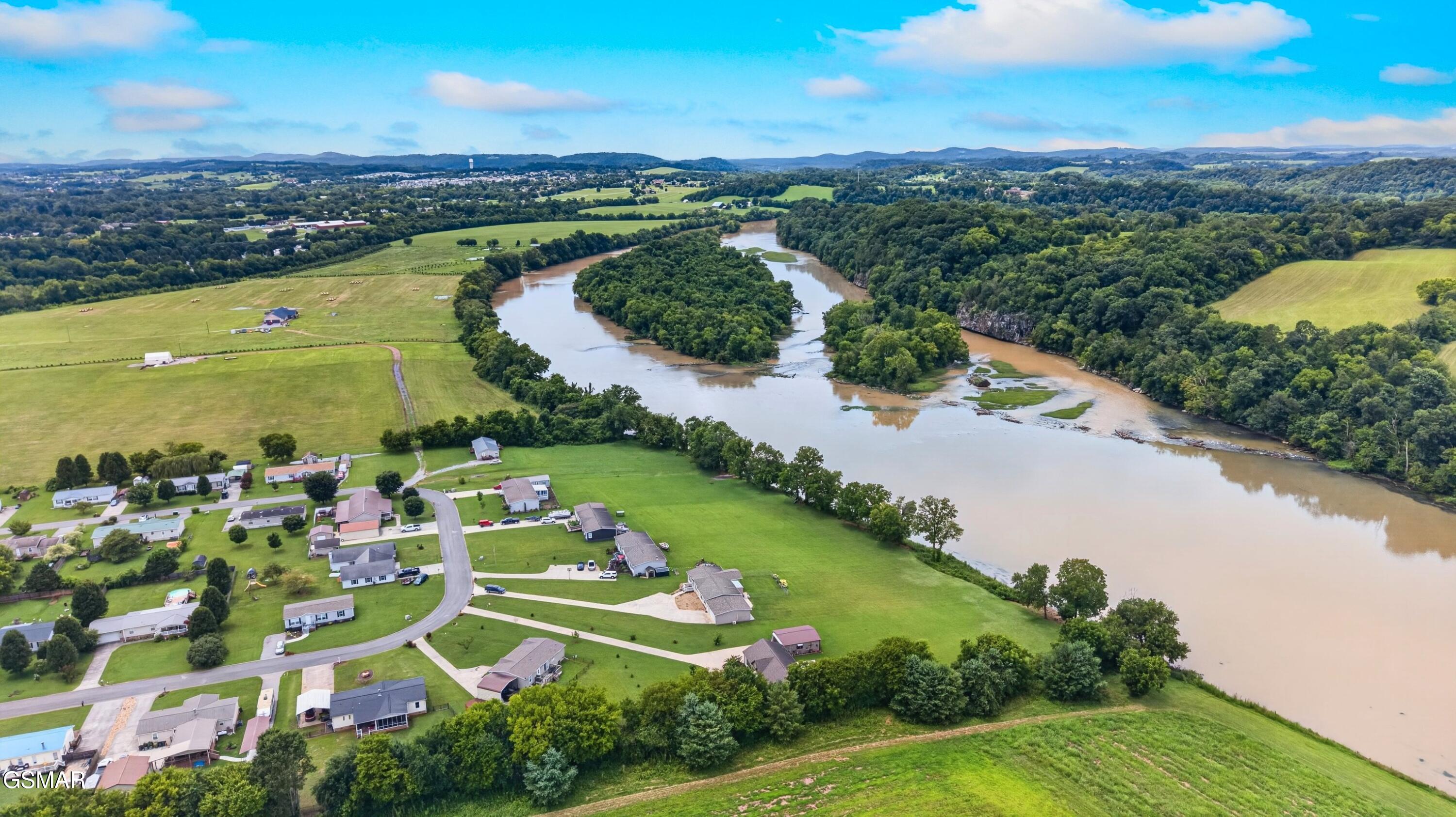 2249 Binginham Island Sevierville TN 37876
