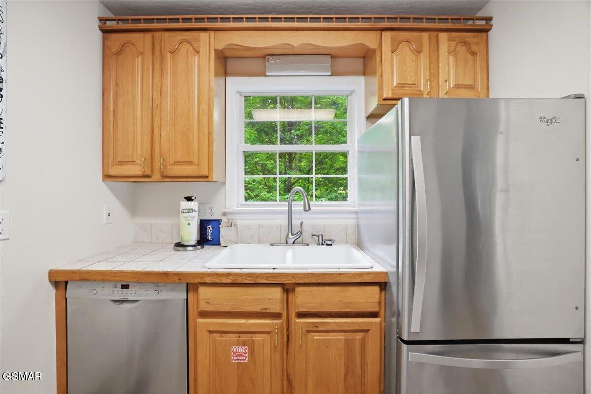 4340 Lakeshore Avenue Sevierville TN 37876
