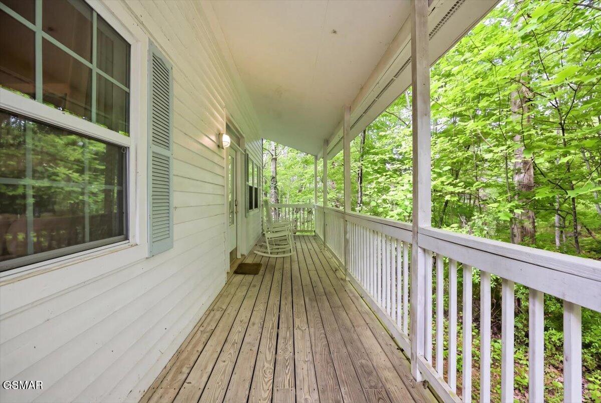 4340 Lakeshore Avenue Sevierville TN 37876