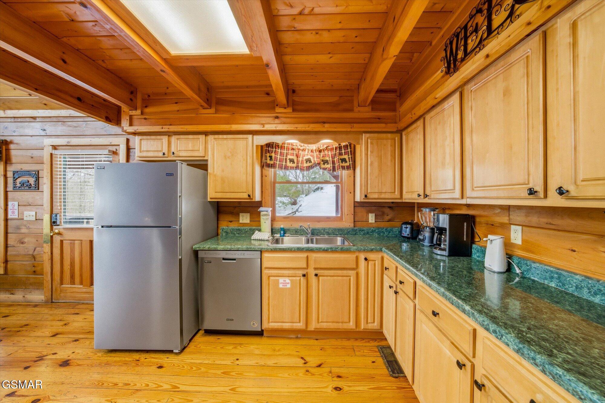 1713 Parkway View Court Sevierville TN 37876