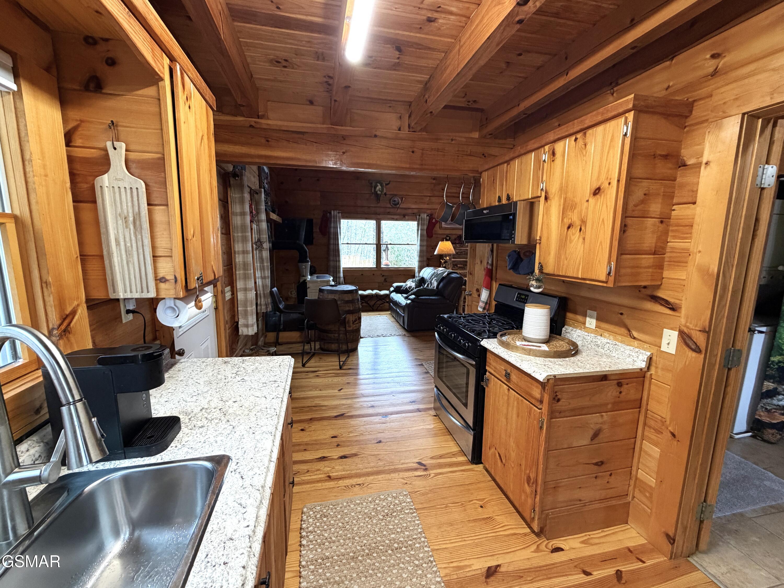 5150 Raven Branch Road Del Rio TN 37727