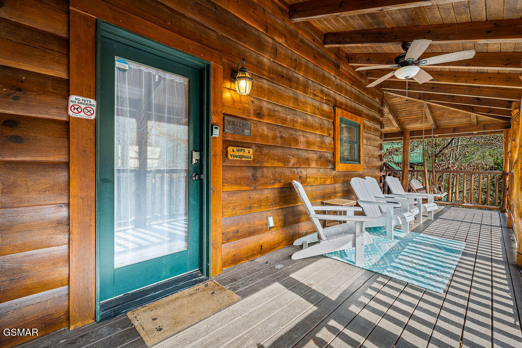 2955 Raven Fork Circle Sevierville TN 37876