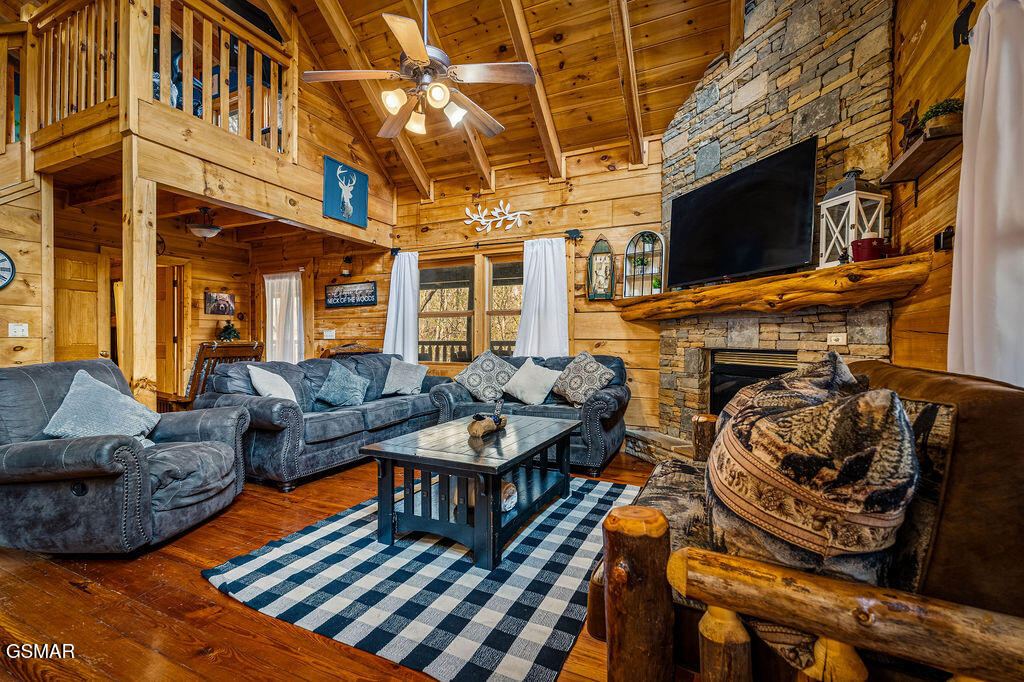 2955 Raven Fork Circle Sevierville TN 37876