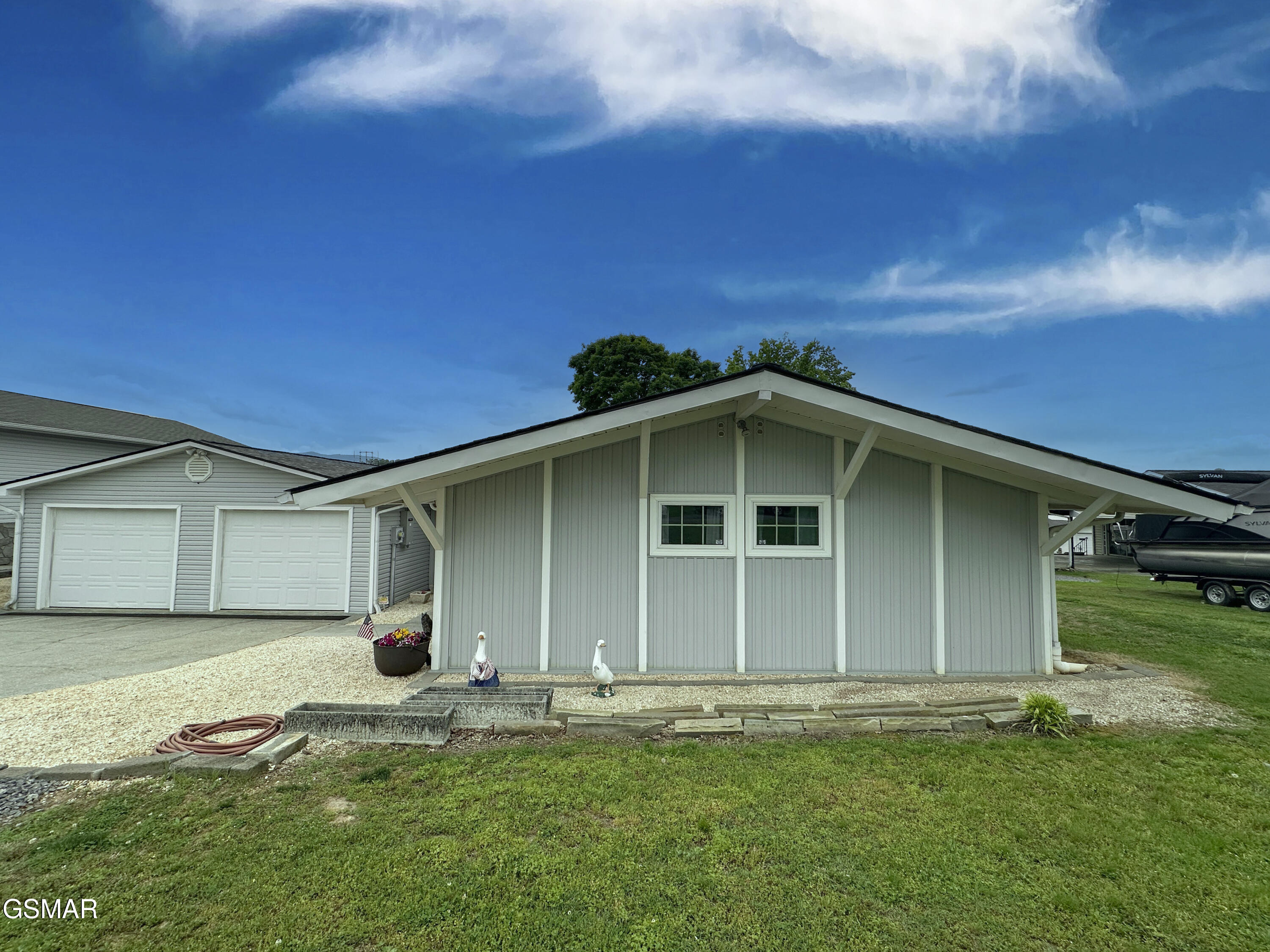 1648 Canal Lane Dandridge TN 37725