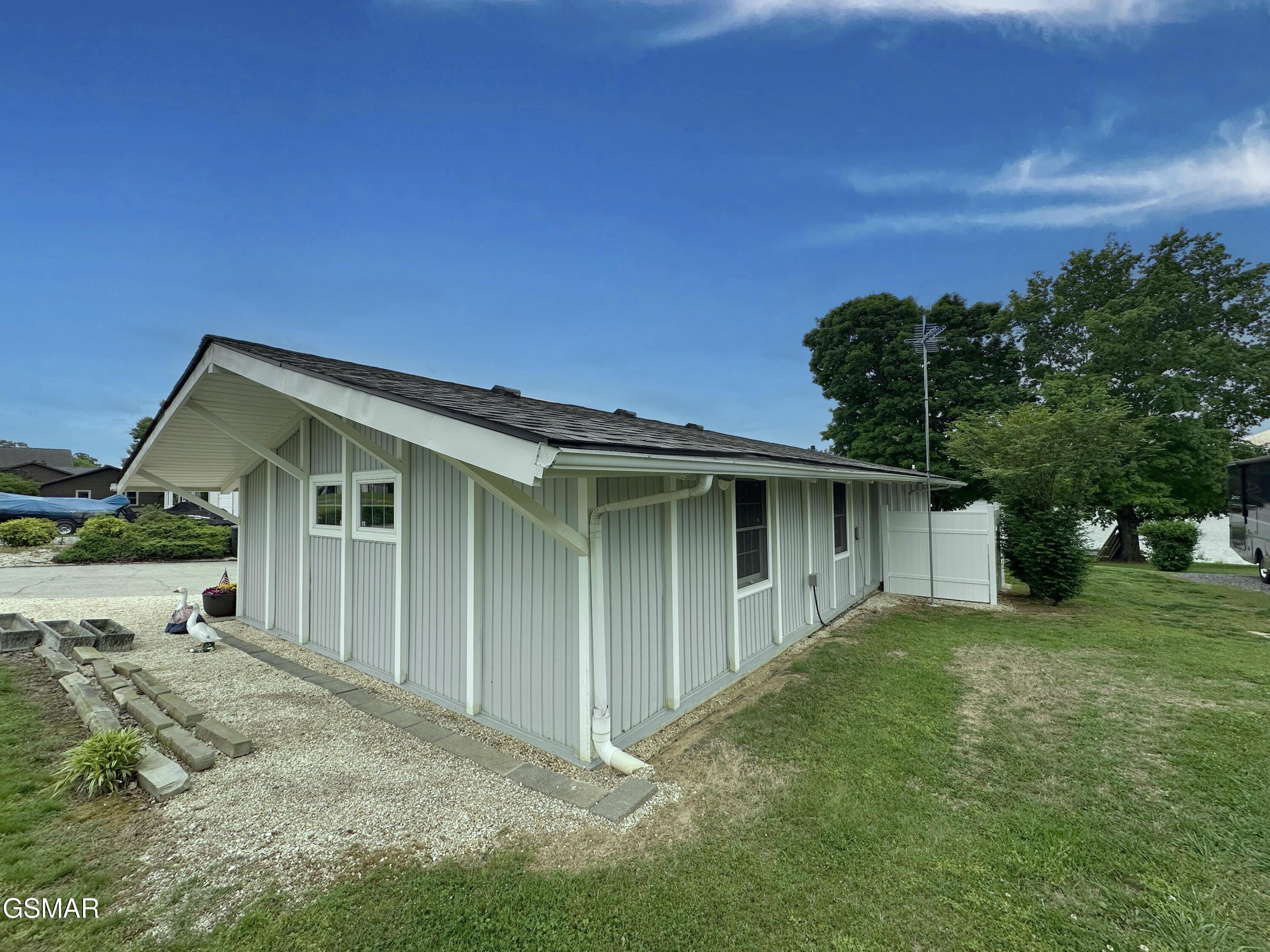 1648 Canal Lane Dandridge TN 37725