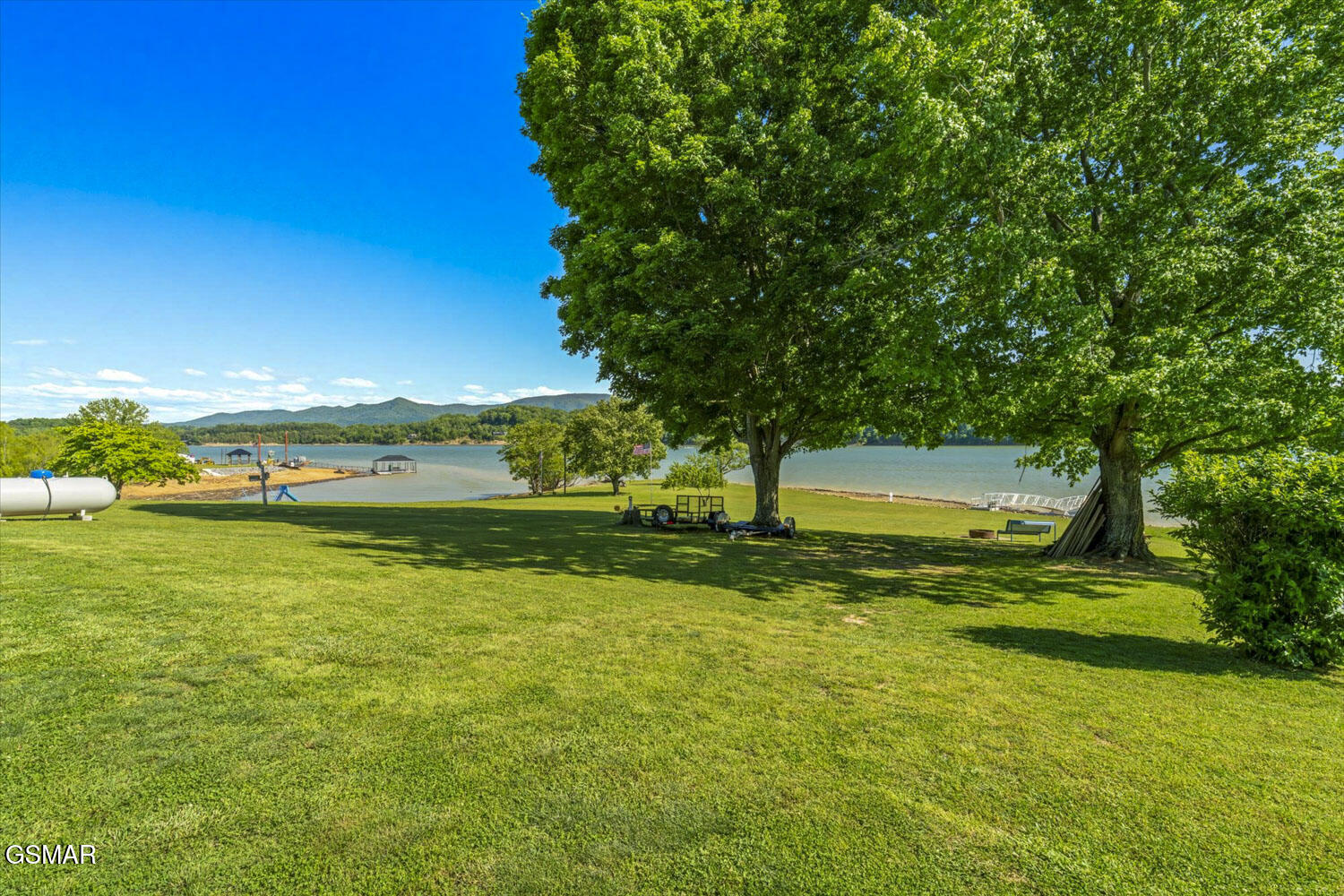 1648 Canal Lane Dandridge TN 37725