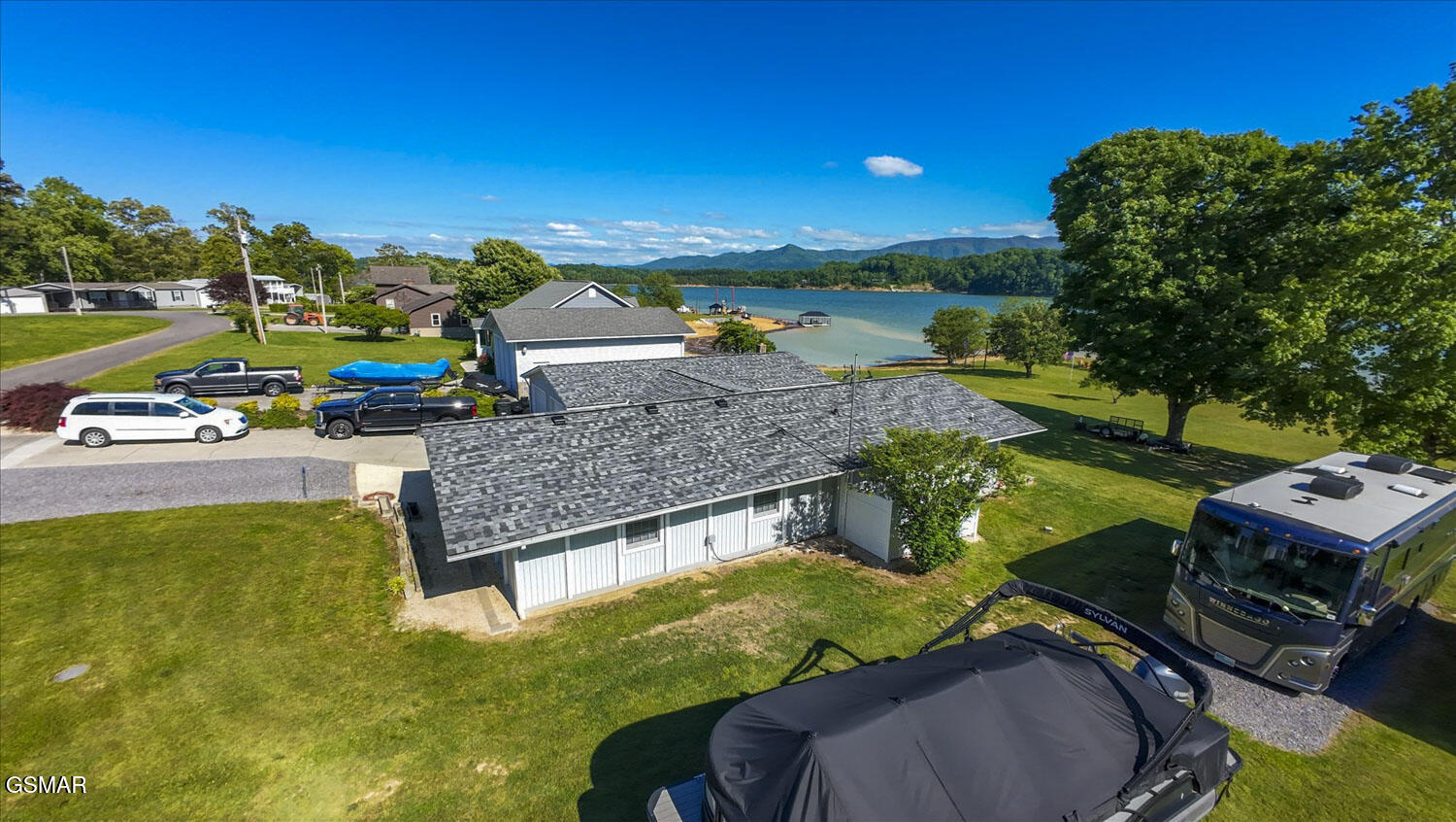 1648 Canal Lane Dandridge TN 37725