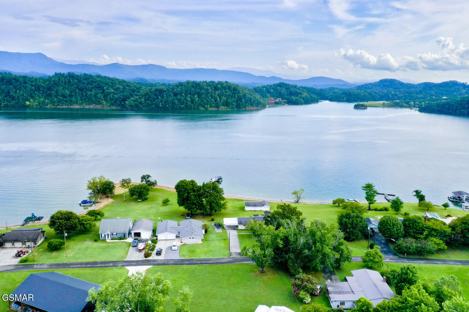 1648 Canal Lane Dandridge TN 37725