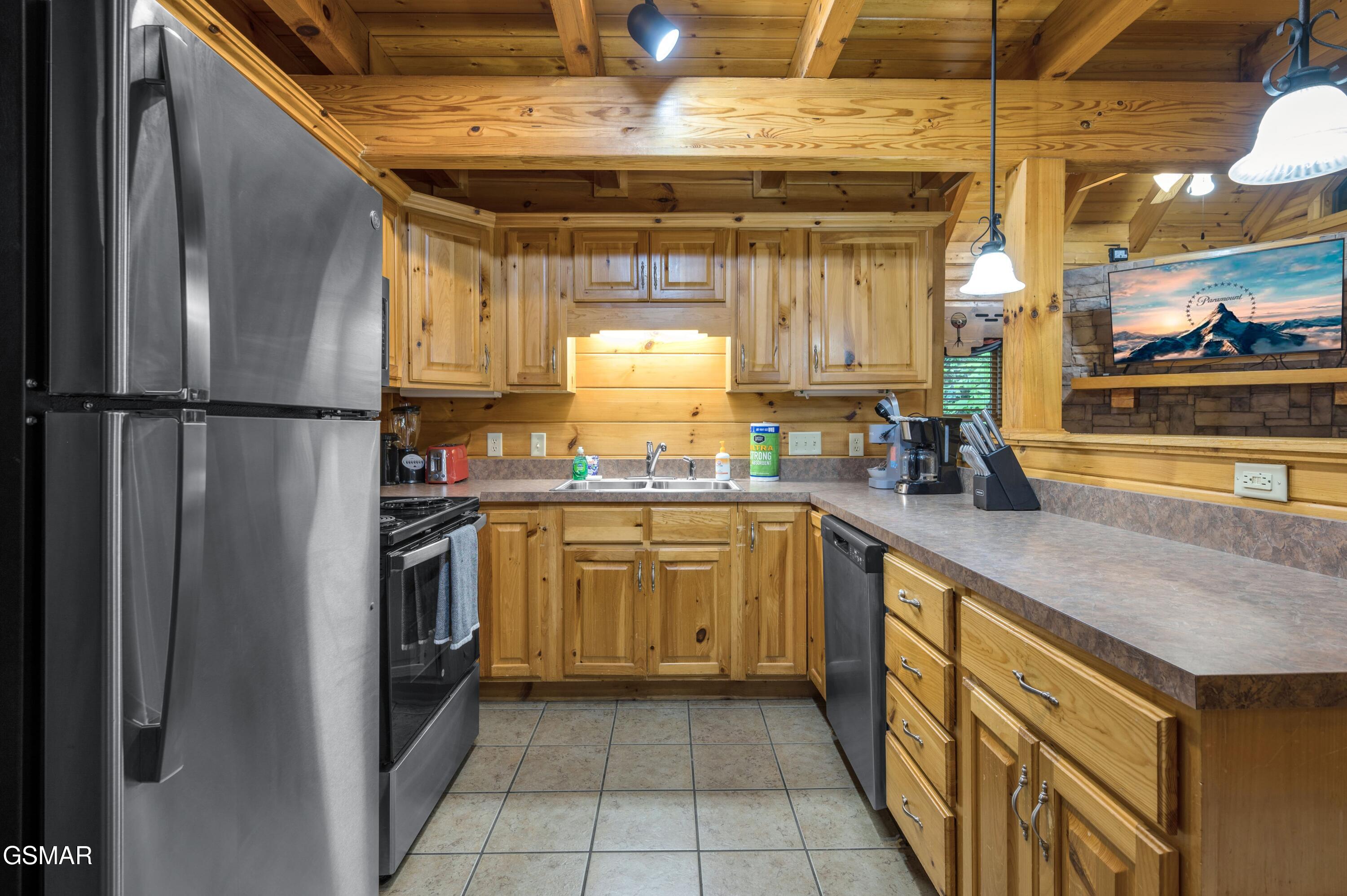 644 Gatlinburg Falls Way Gatlinburg TN 37738