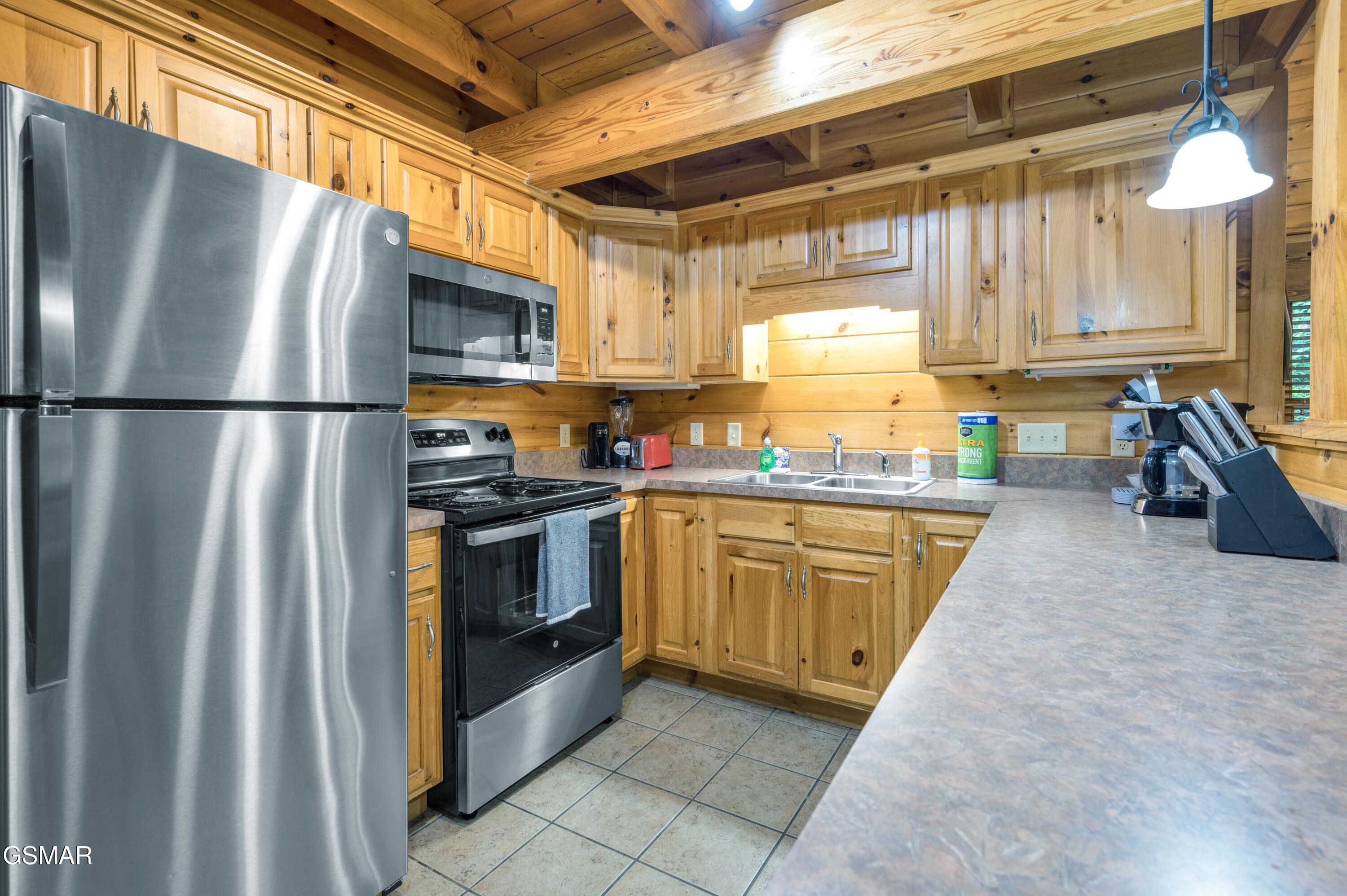 644 Gatlinburg Falls Way Gatlinburg TN 37738