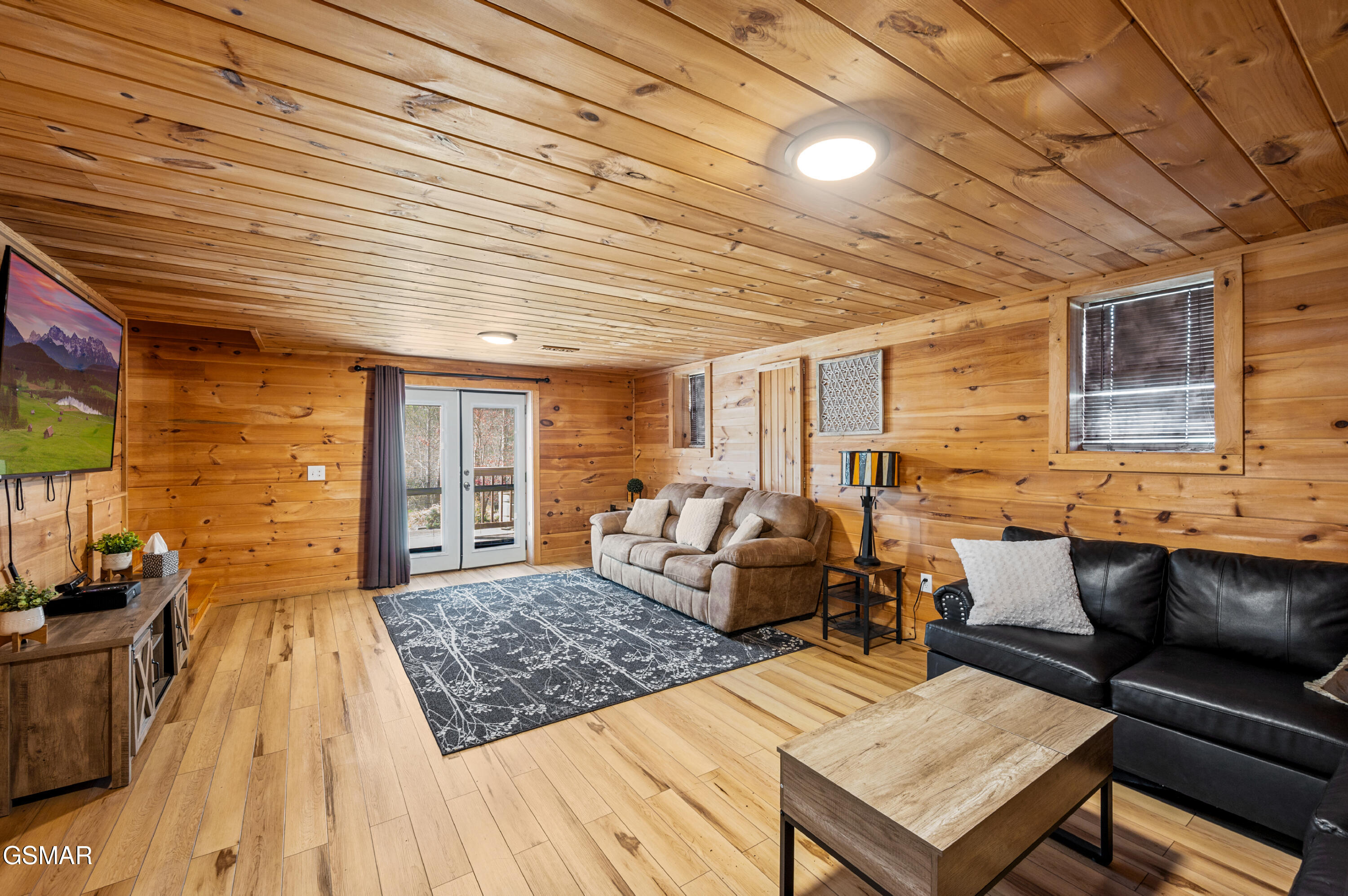 1530 Deer Browse Way Sevierville TN 37876