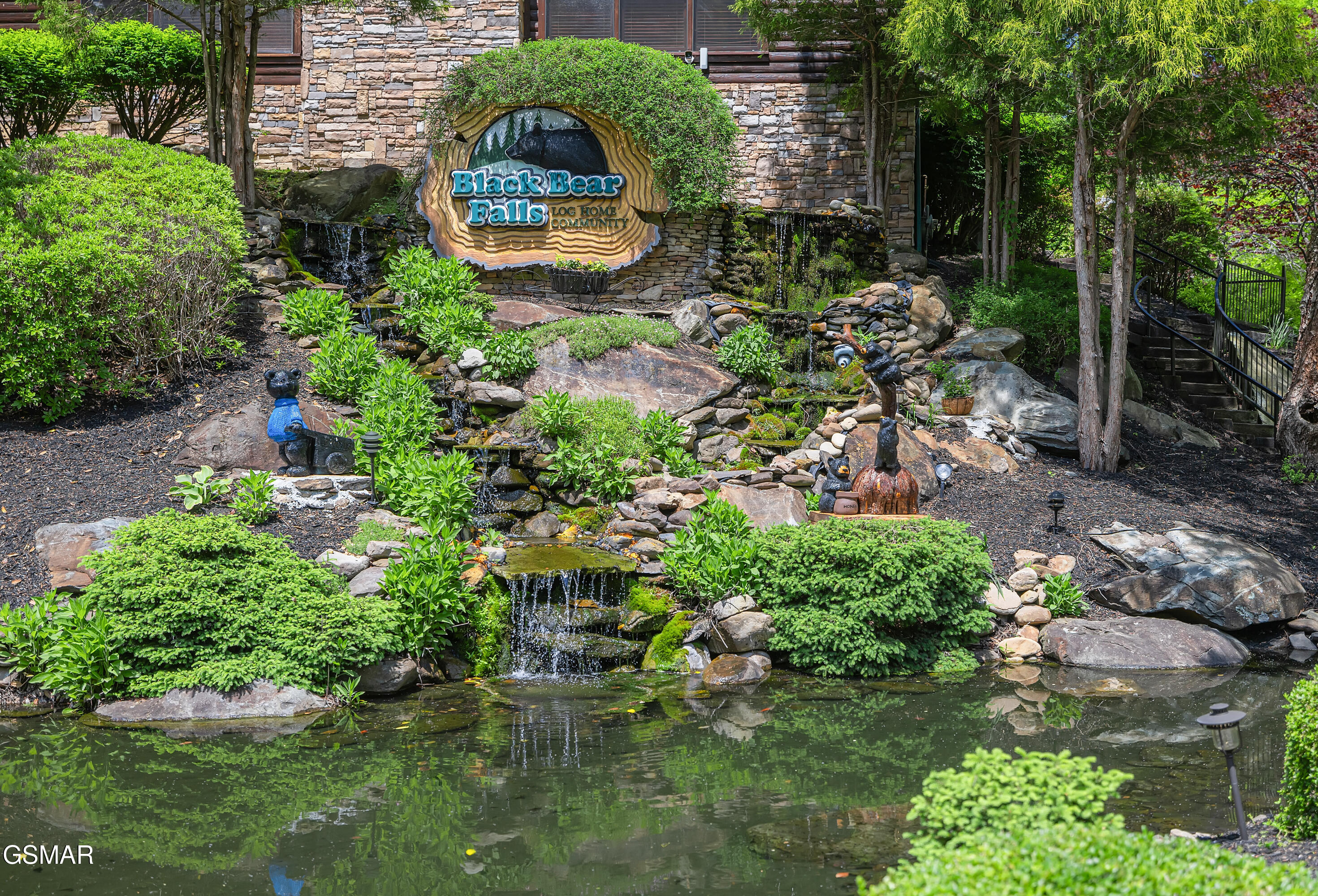 721 Poplar Falls Way Gatlinburg TN 37738