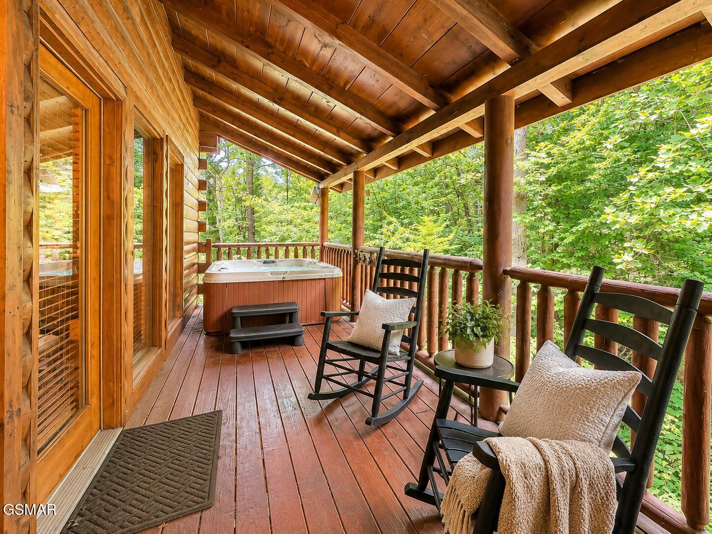 1630 Majestic Oak Way Sevierville TN 37876