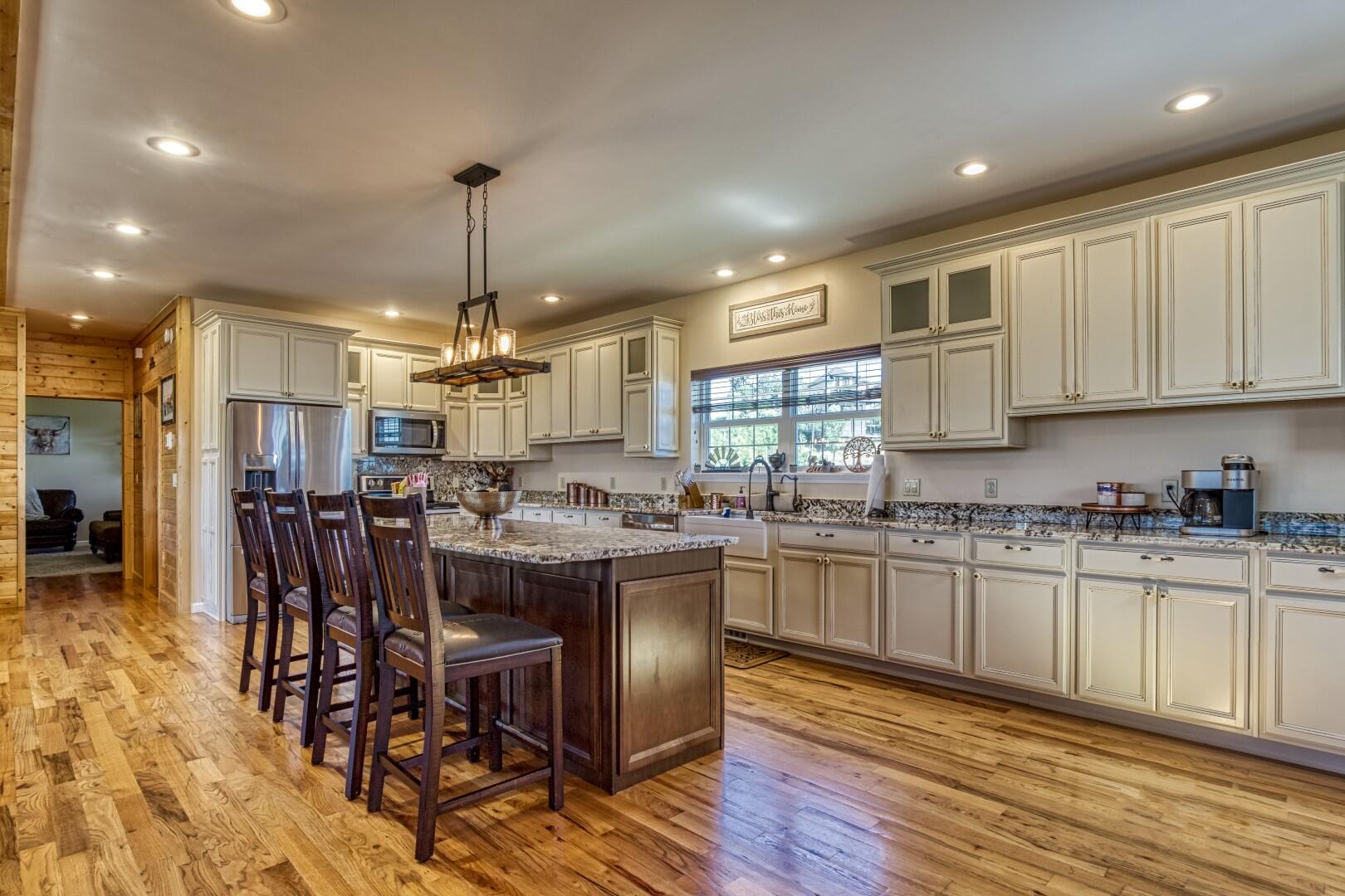 810 Oakley Way Gatlinburg TN 37738