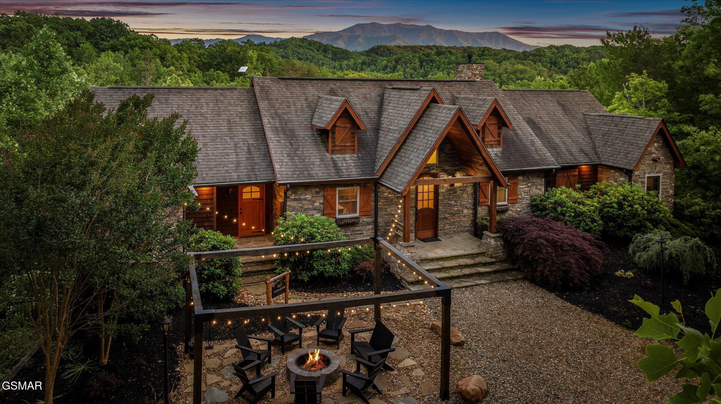 1932 Bales Way Sevierville TN 37876
