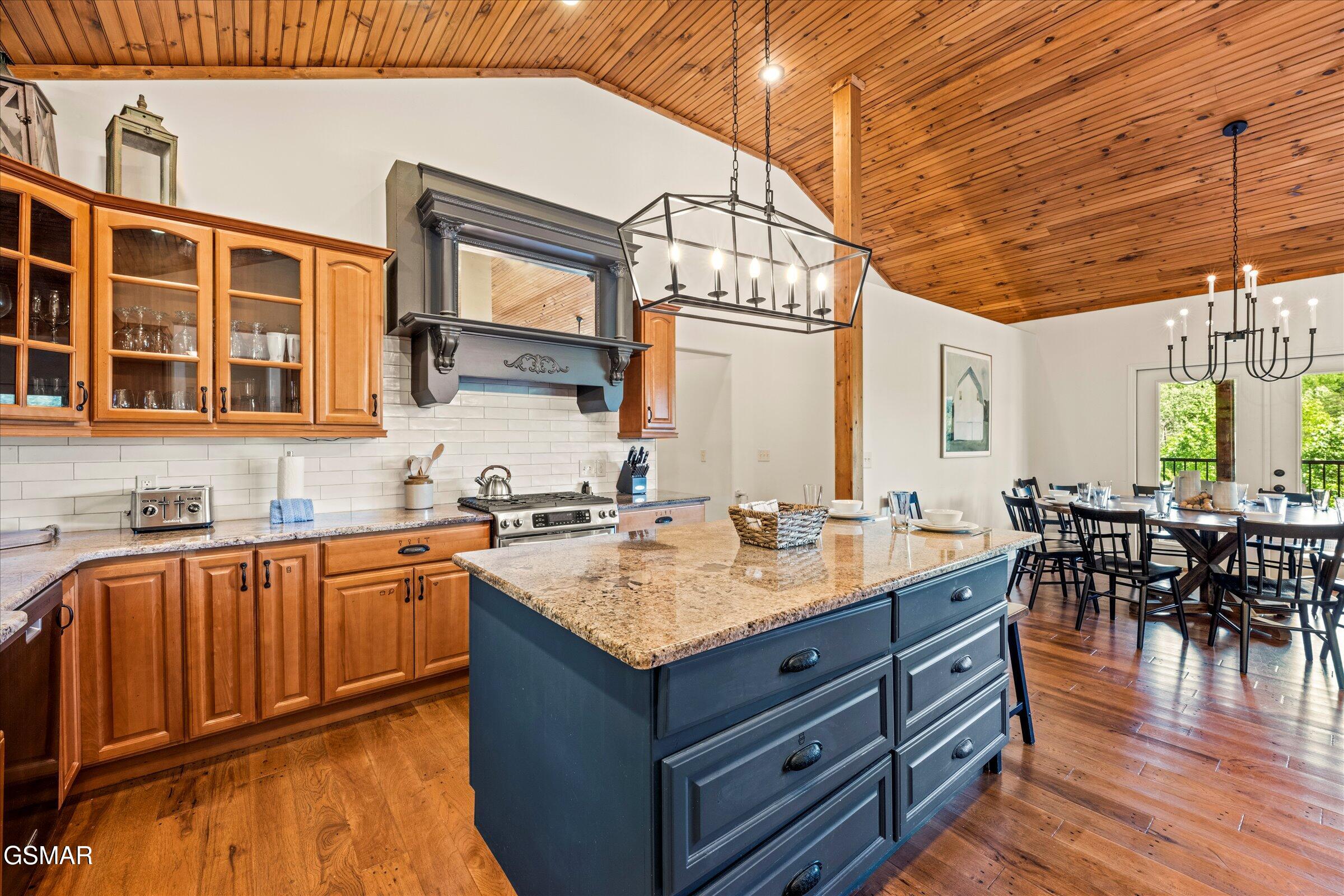 1932 Bales Way Sevierville TN 37876