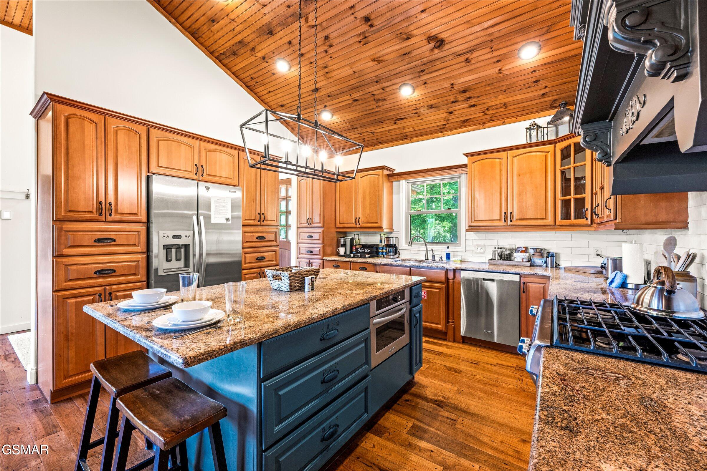 1932 Bales Way Sevierville TN 37876