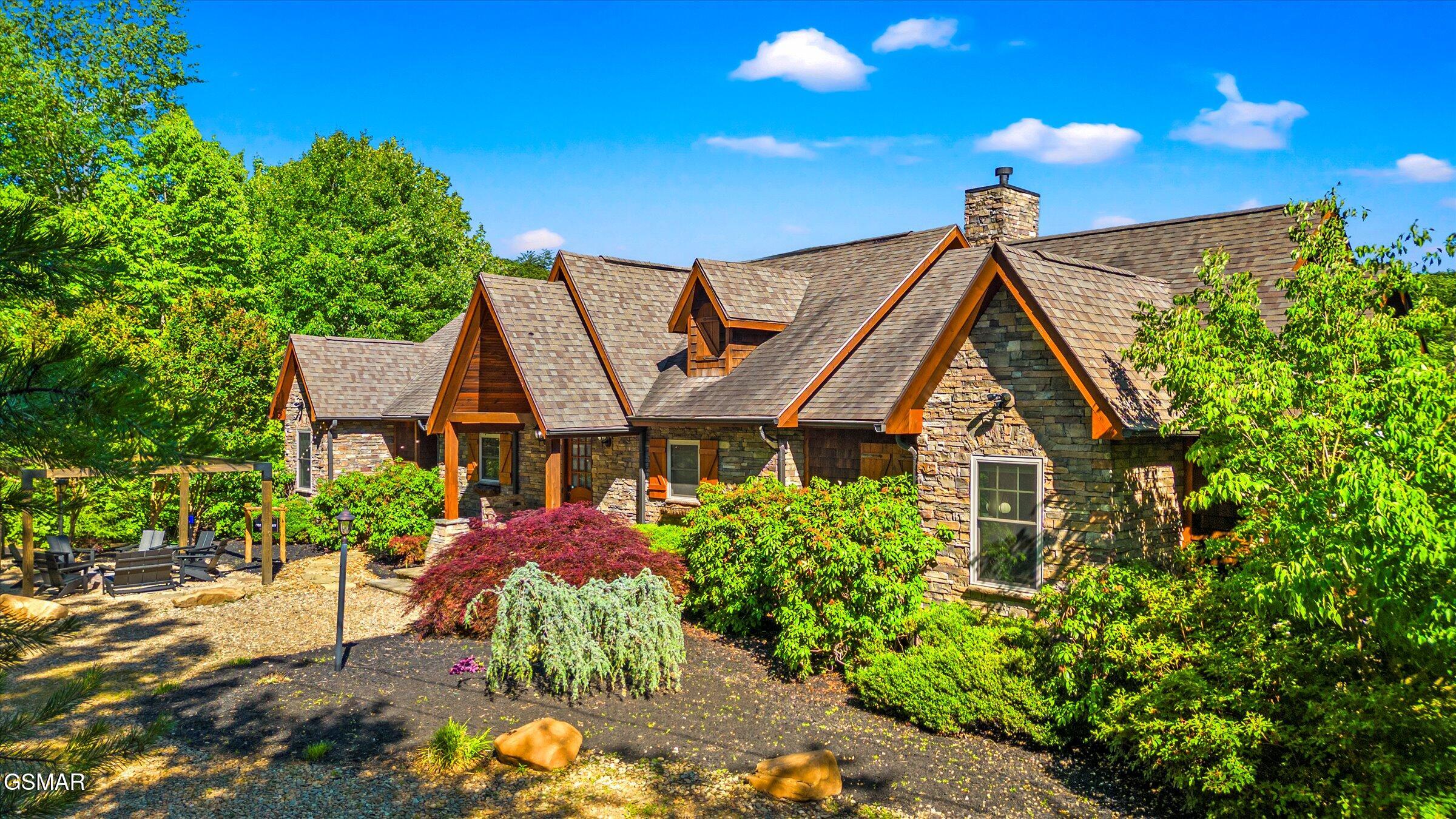 1932 Bales Way Sevierville TN 37876
