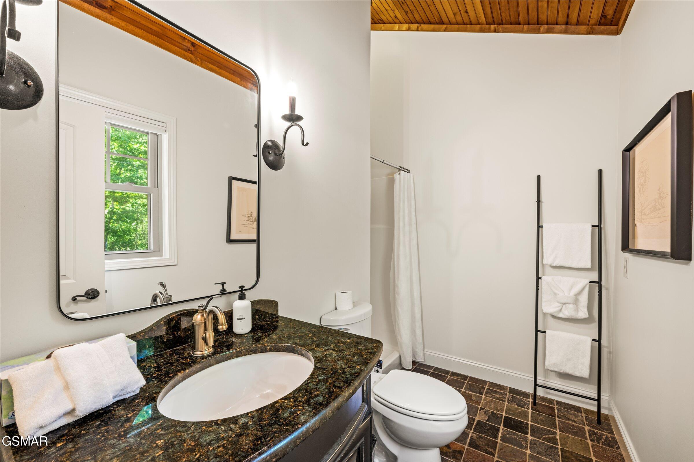 1932 Bales Way Sevierville TN 37876