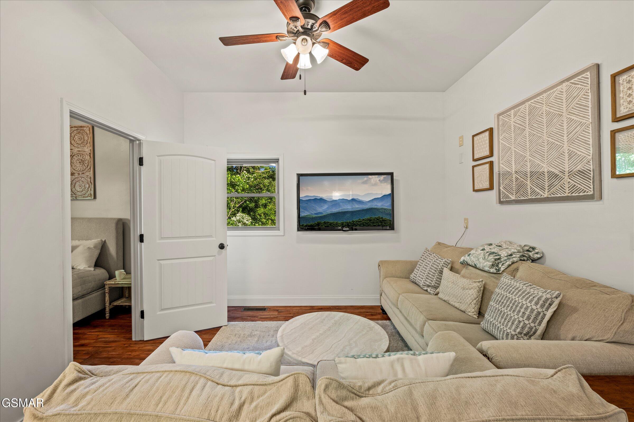 1932 Bales Way Sevierville TN 37876
