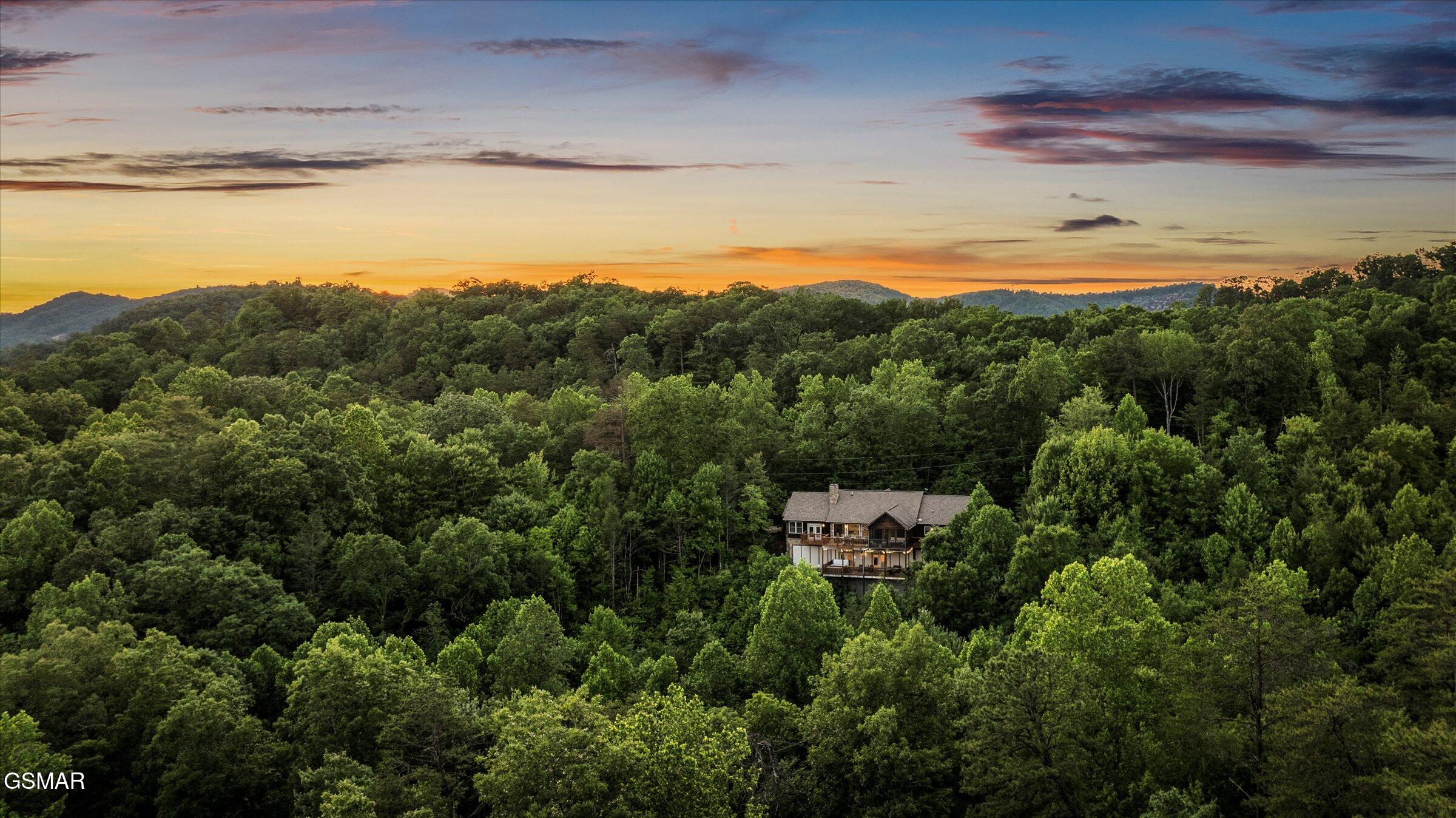 1932 Bales Way Sevierville TN 37876