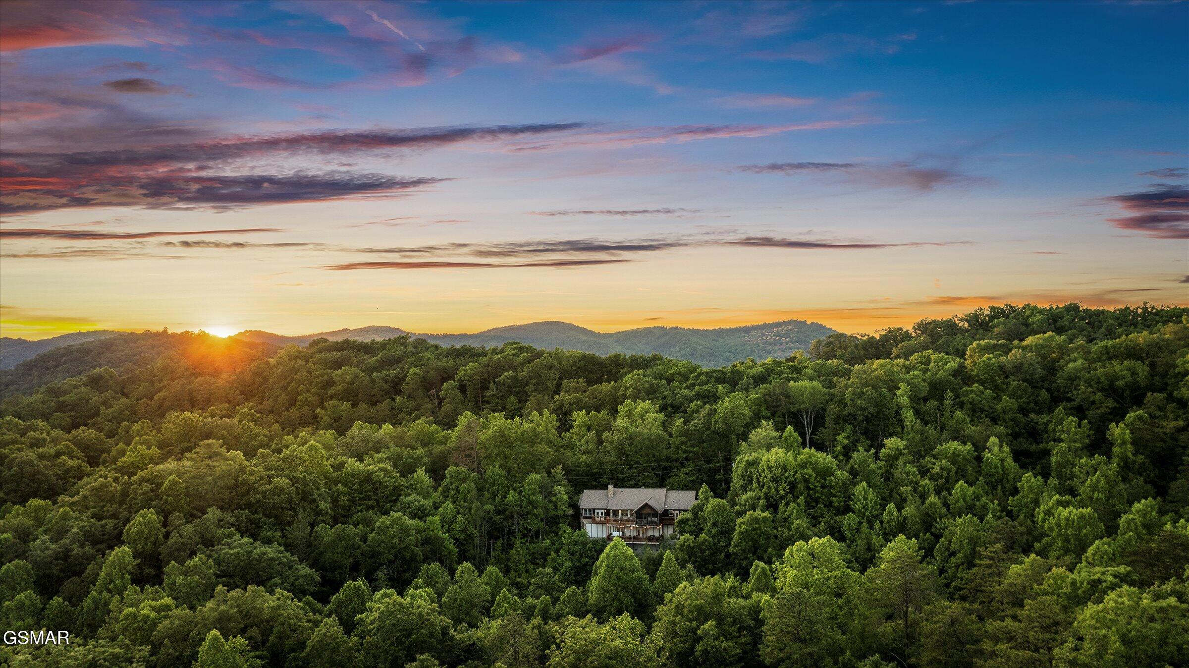 1932 Bales Way Sevierville TN 37876