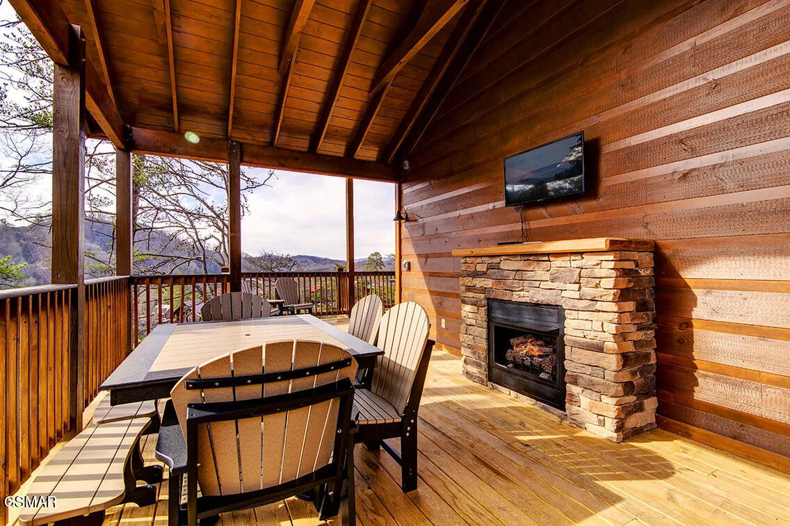 1201 Parkview Vista Way Sevierville TN 37862