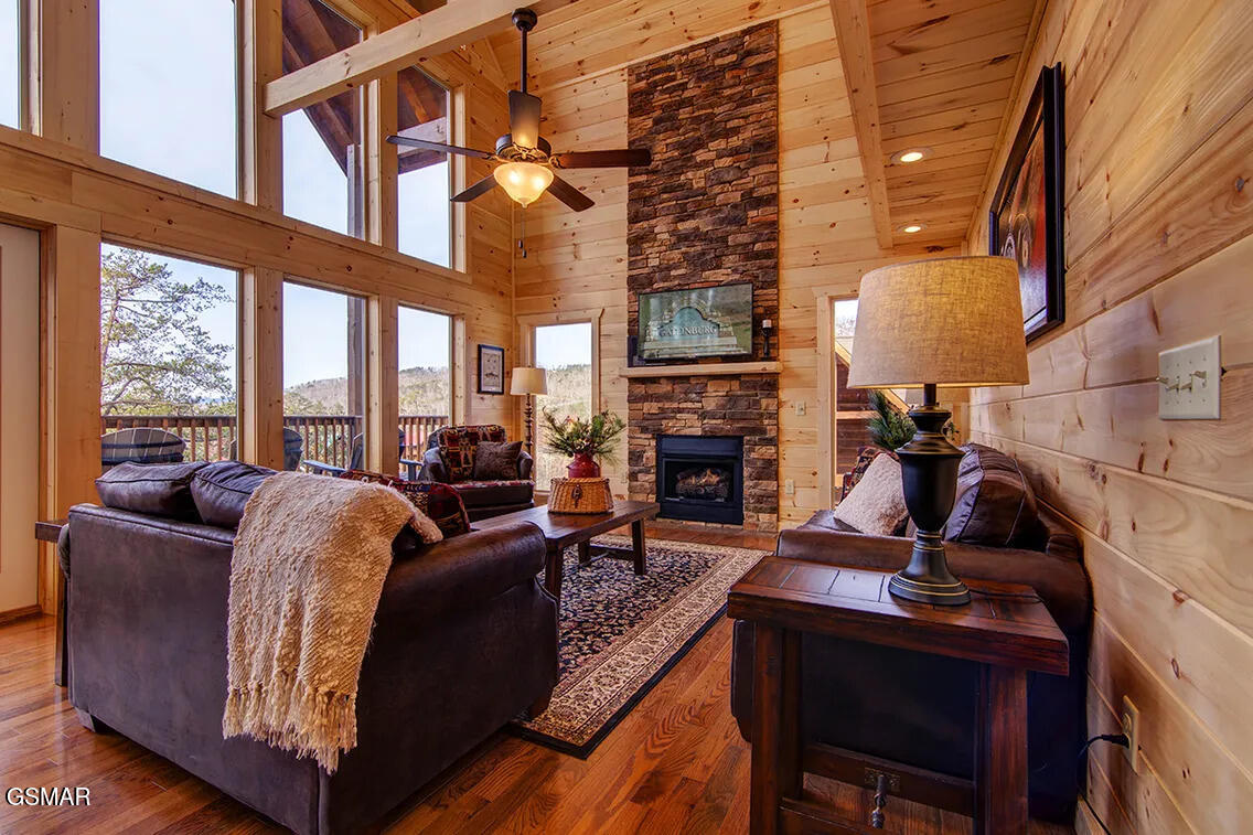 1201 Parkview Vista Way Sevierville TN 37862