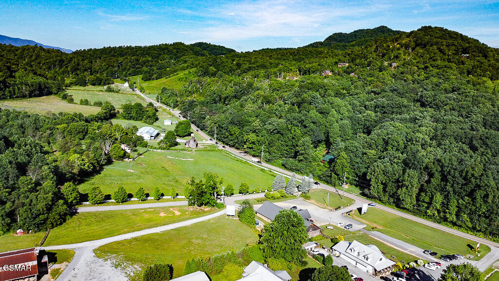 3136 Thomas Headrick Road Sevierville TN 37862