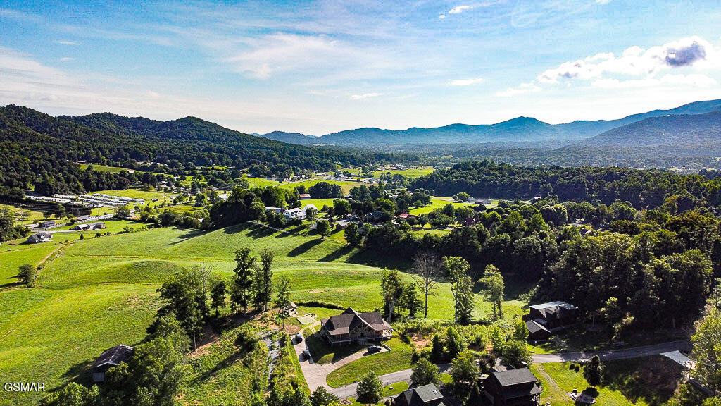 3136 Thomas Headrick Road Sevierville TN 37862