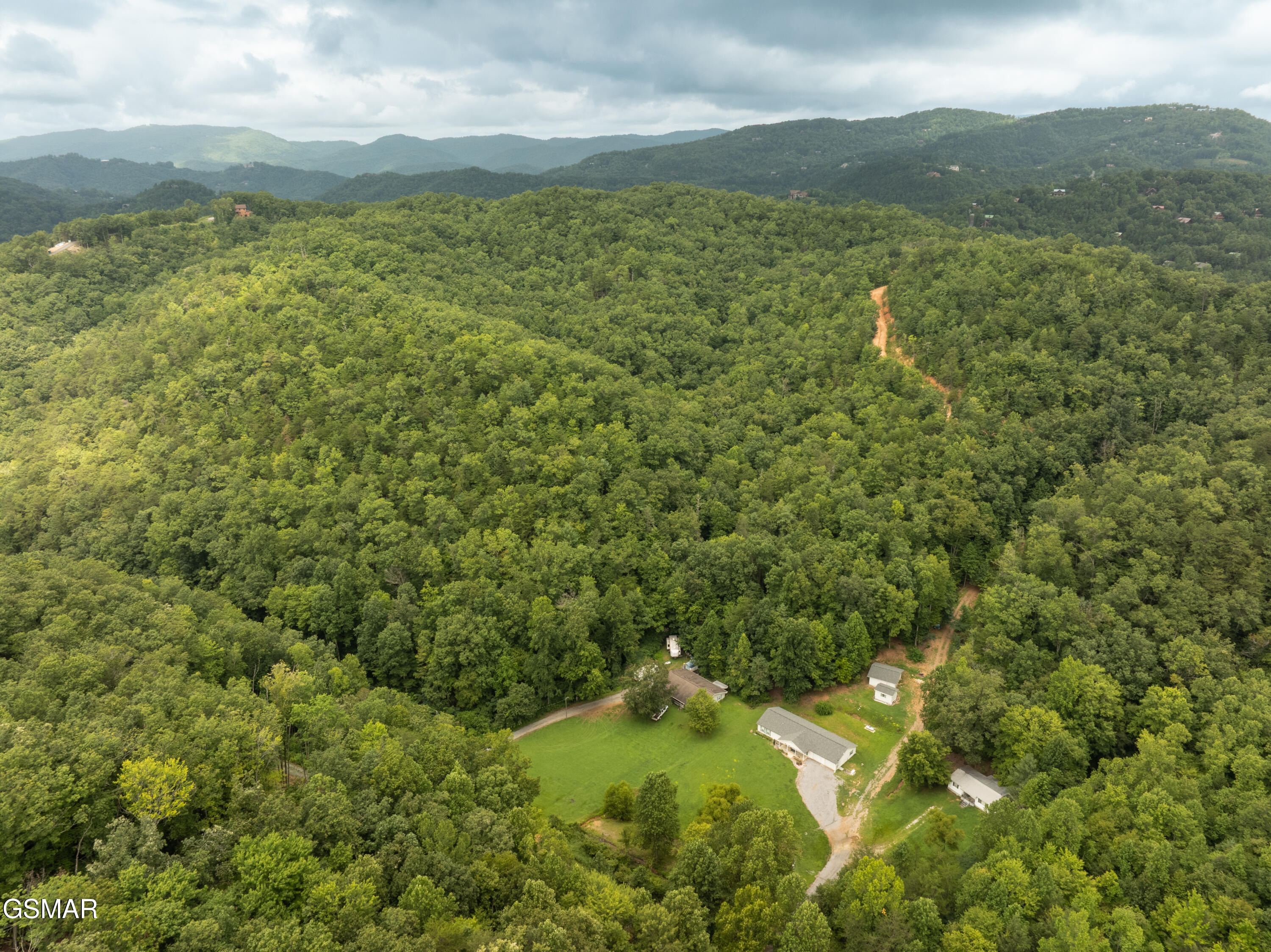 2865/2869 Happy Hollow Road Sevierville TN 37862