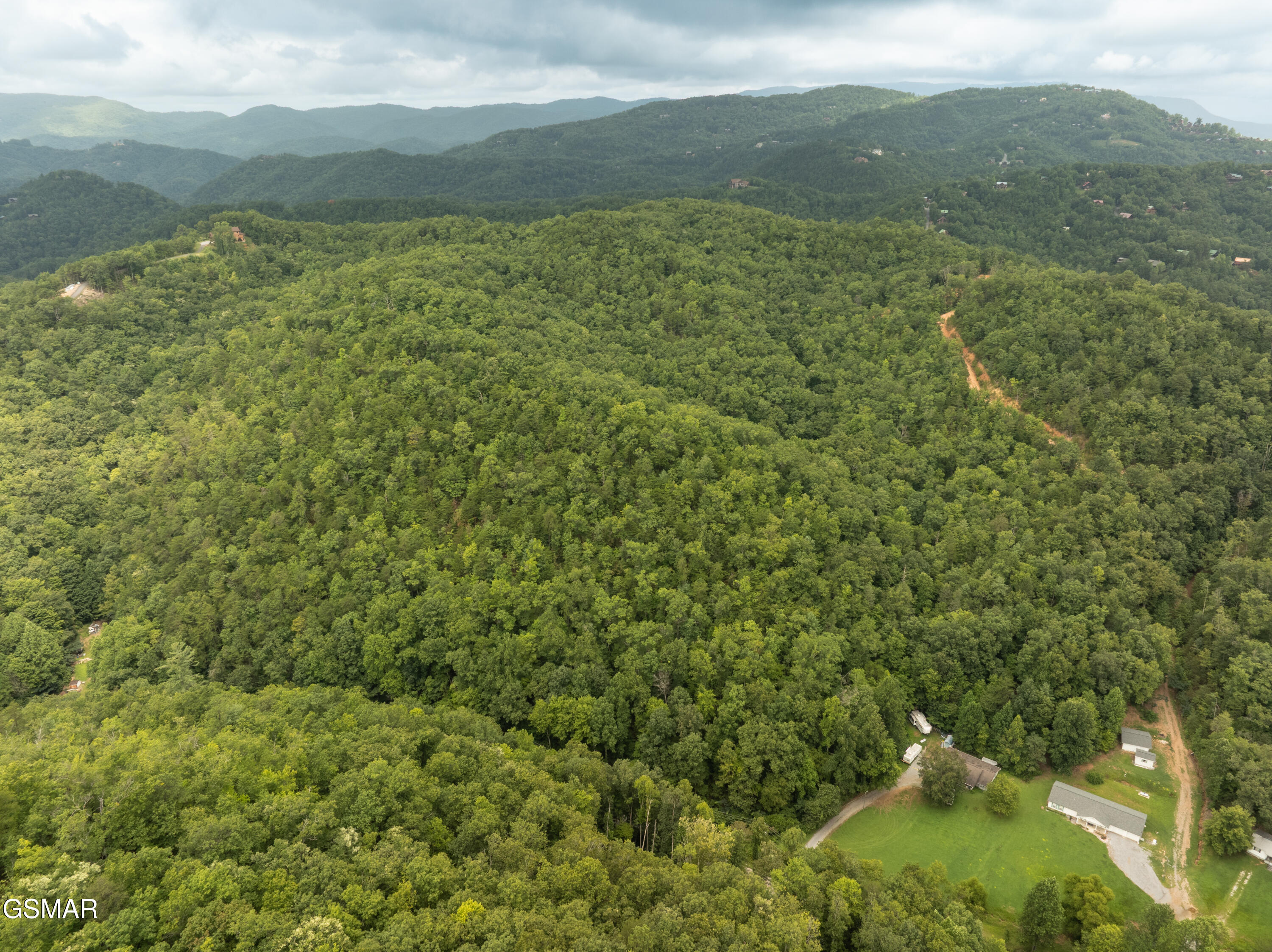 2865/2869 Happy Hollow Road Sevierville TN 37862