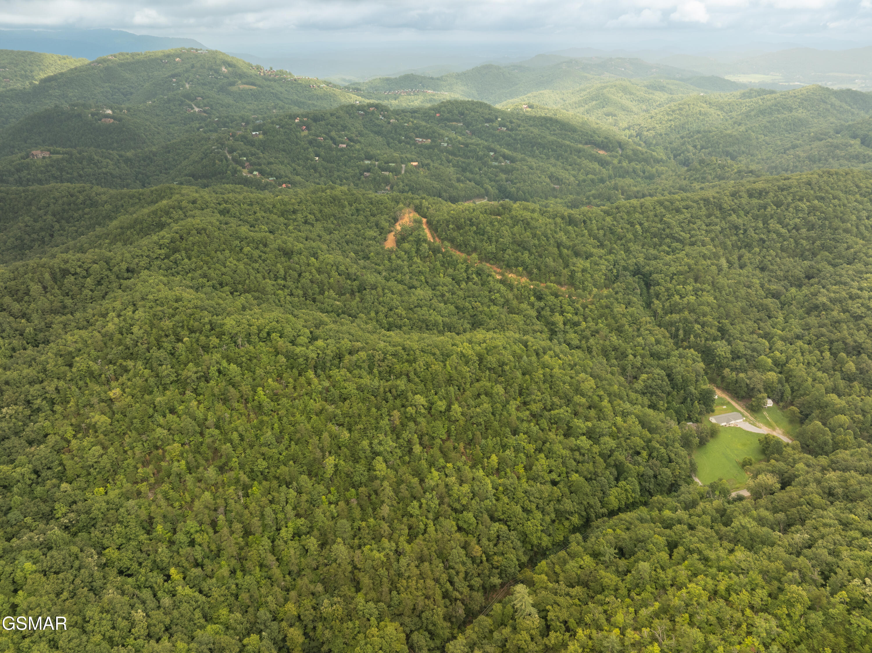 2865/2869 Happy Hollow Road Sevierville TN 37862