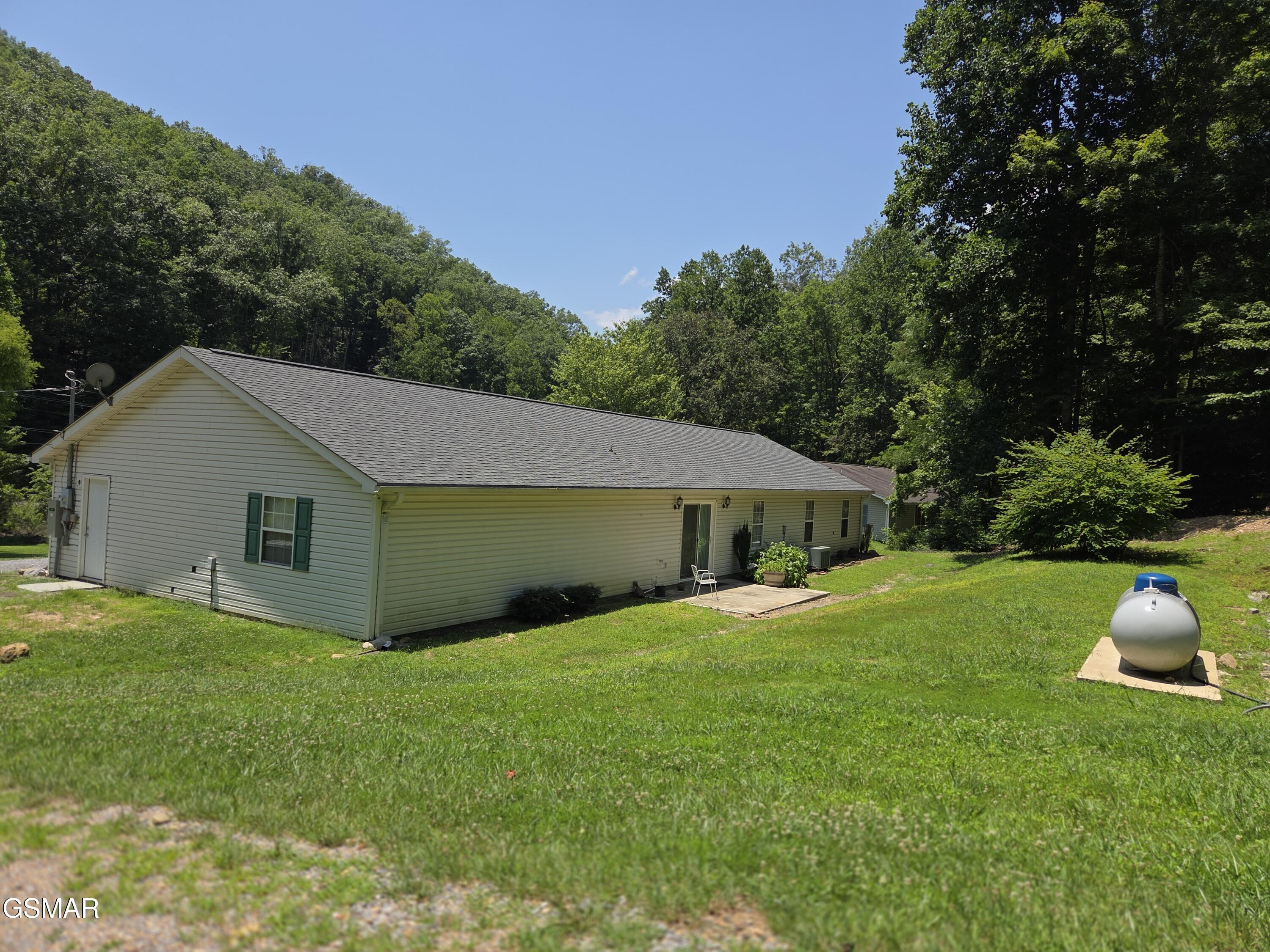 2865/2869 Happy Hollow Road Sevierville TN 37862