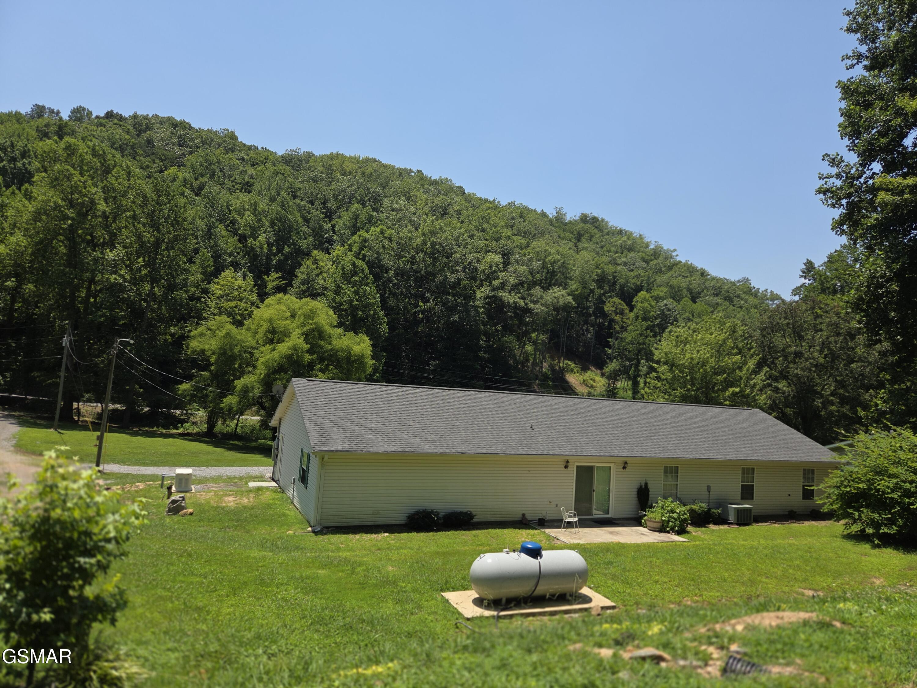 2865/2869 Happy Hollow Road Sevierville TN 37862