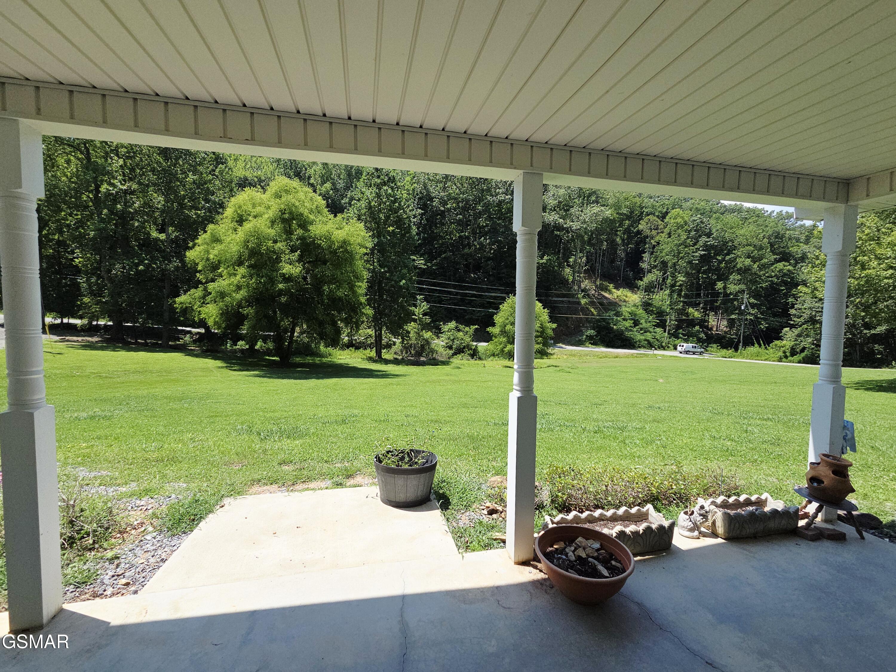 2865/2869 Happy Hollow Road Sevierville TN 37862