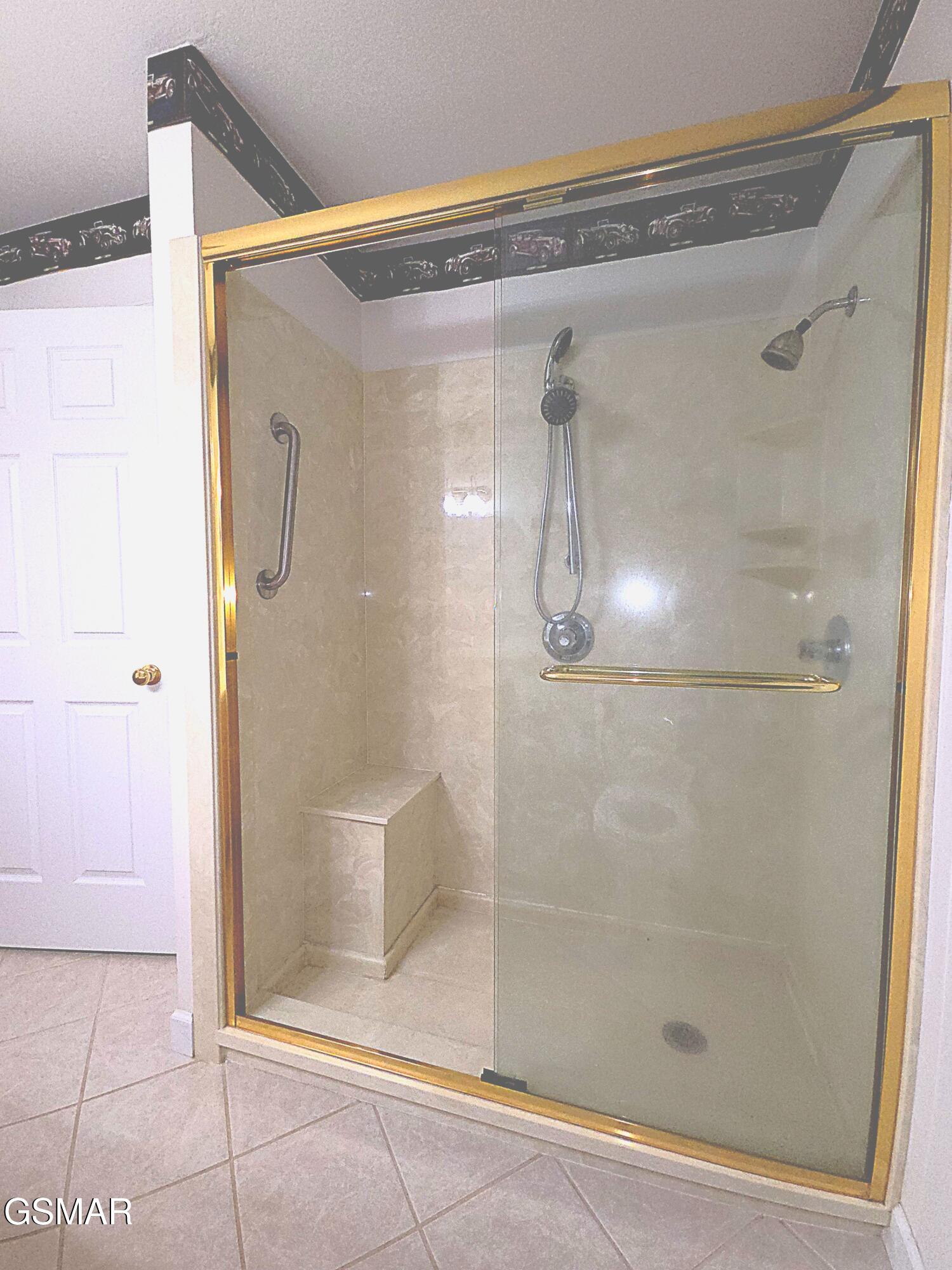 2865/2869 Happy Hollow Road Sevierville TN 37862